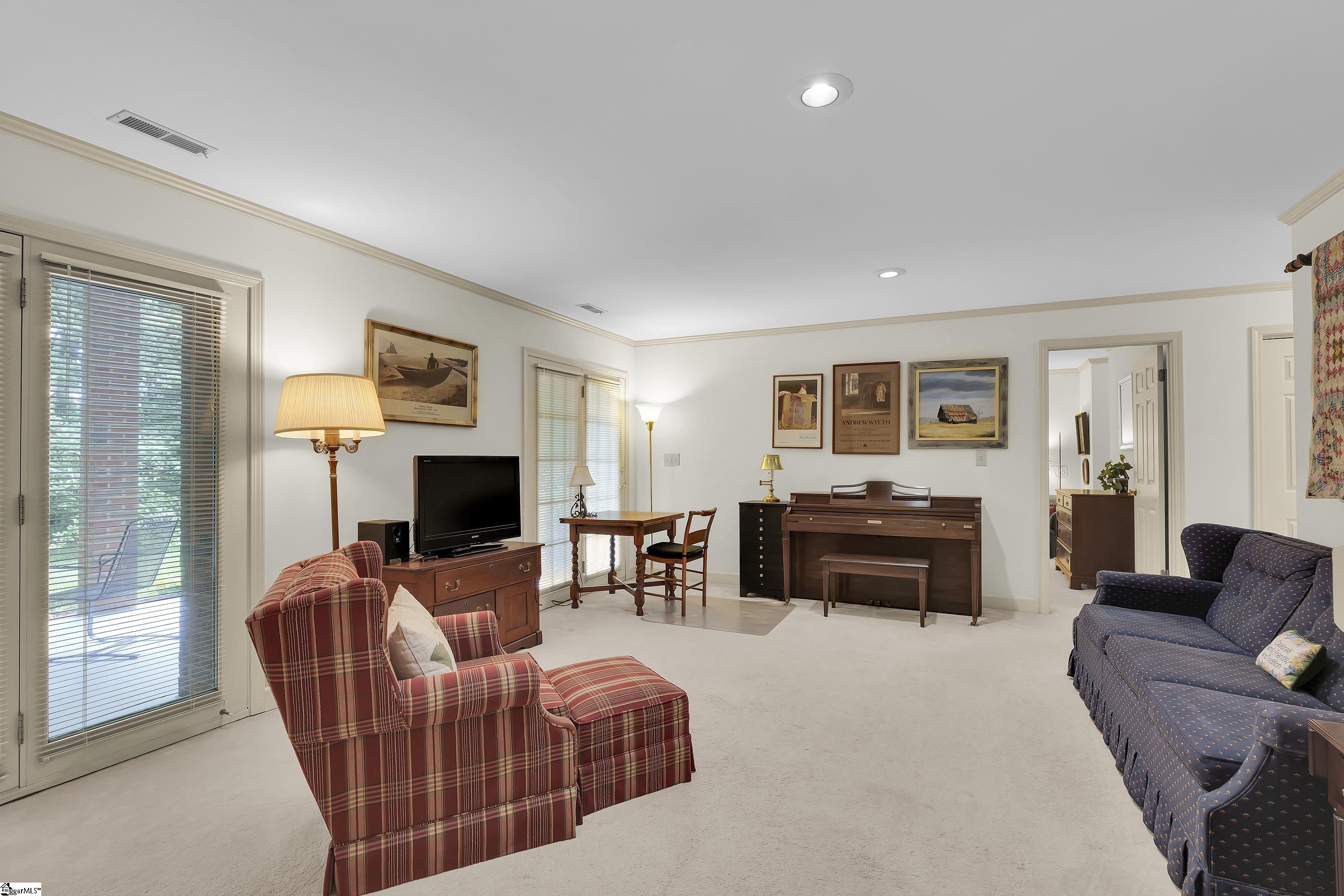 1270 Shadow Way Property Photo 23