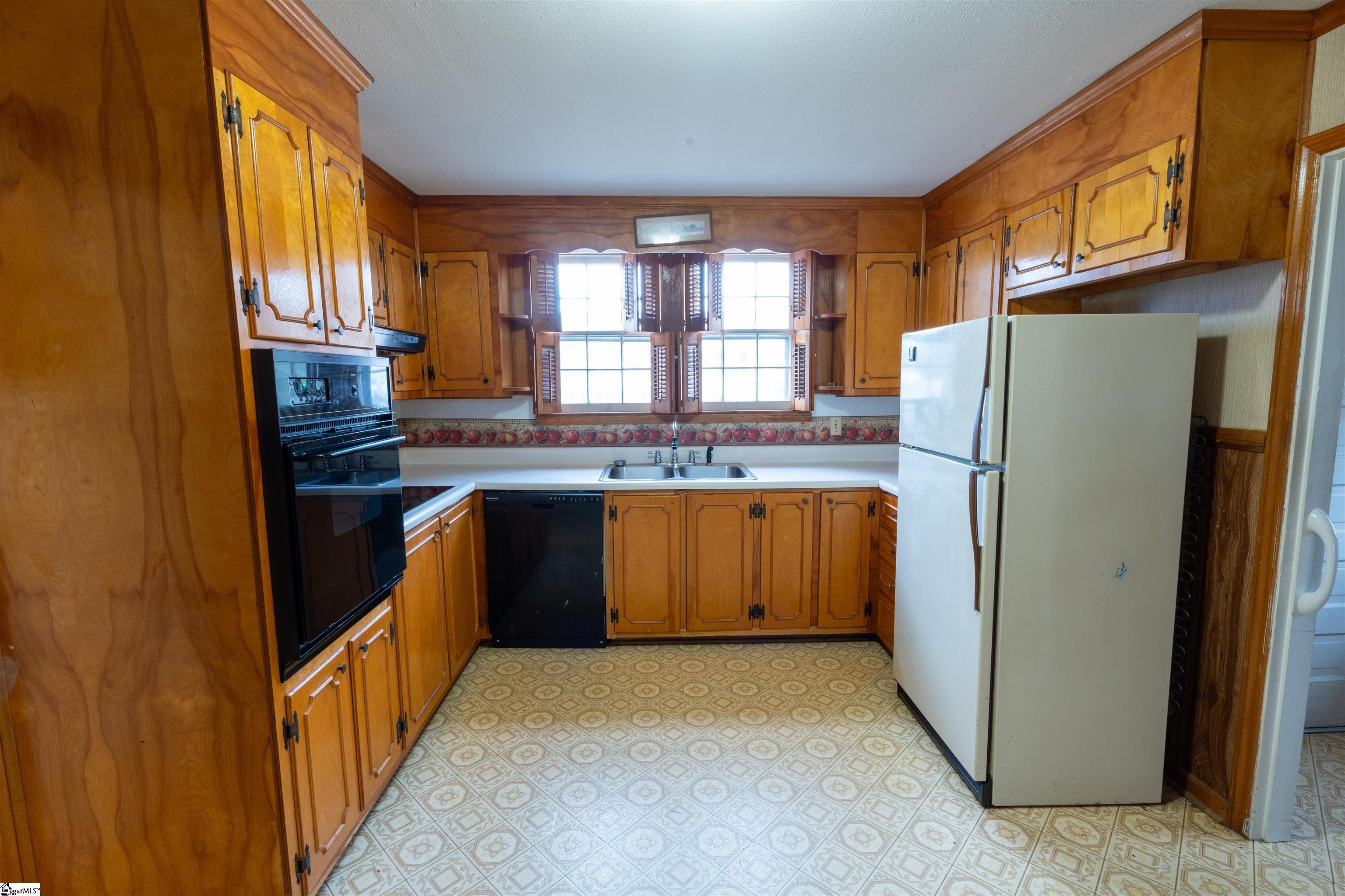 60 Blake Street Property Photo 6