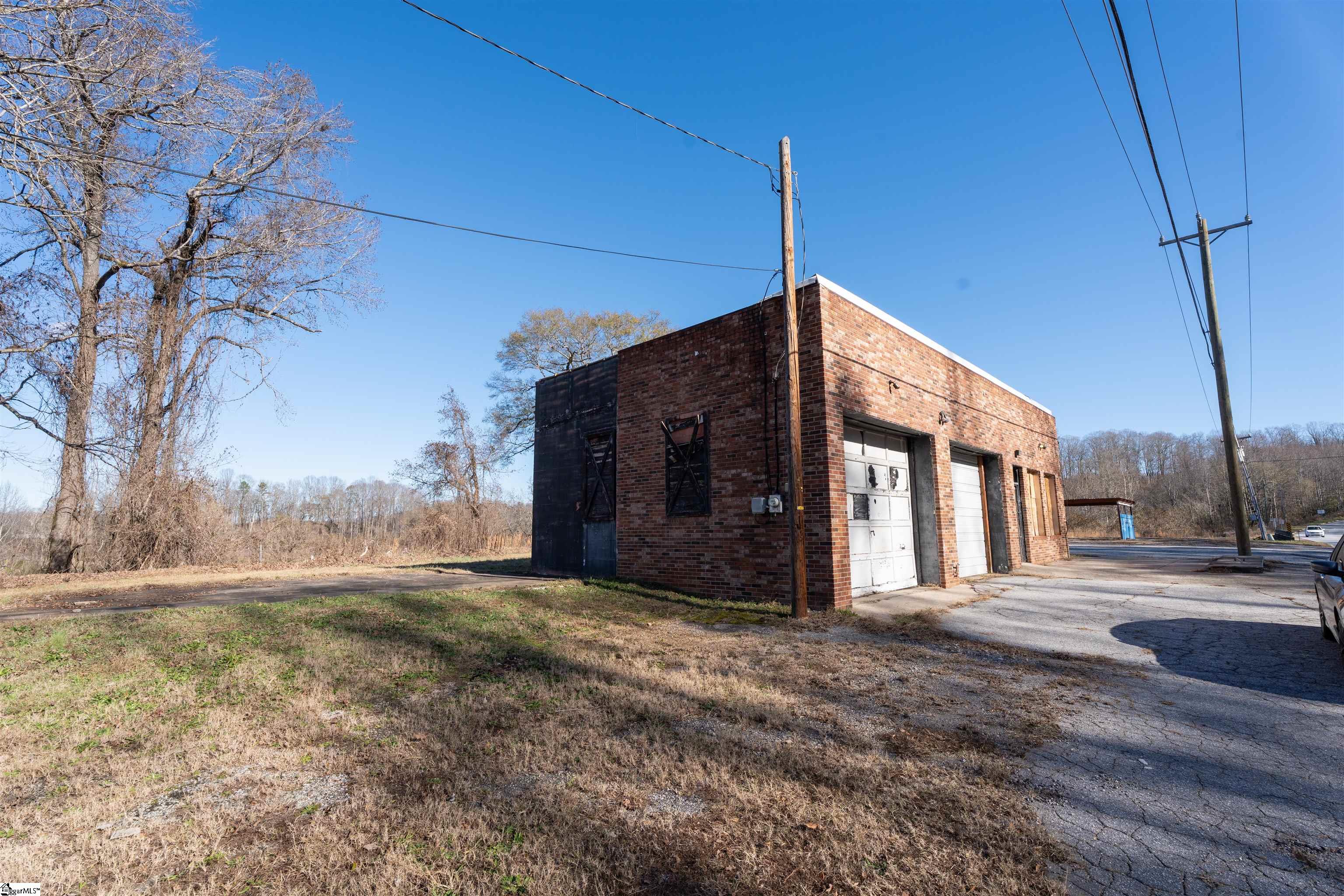 2606 Geer Highway Property Photo 5