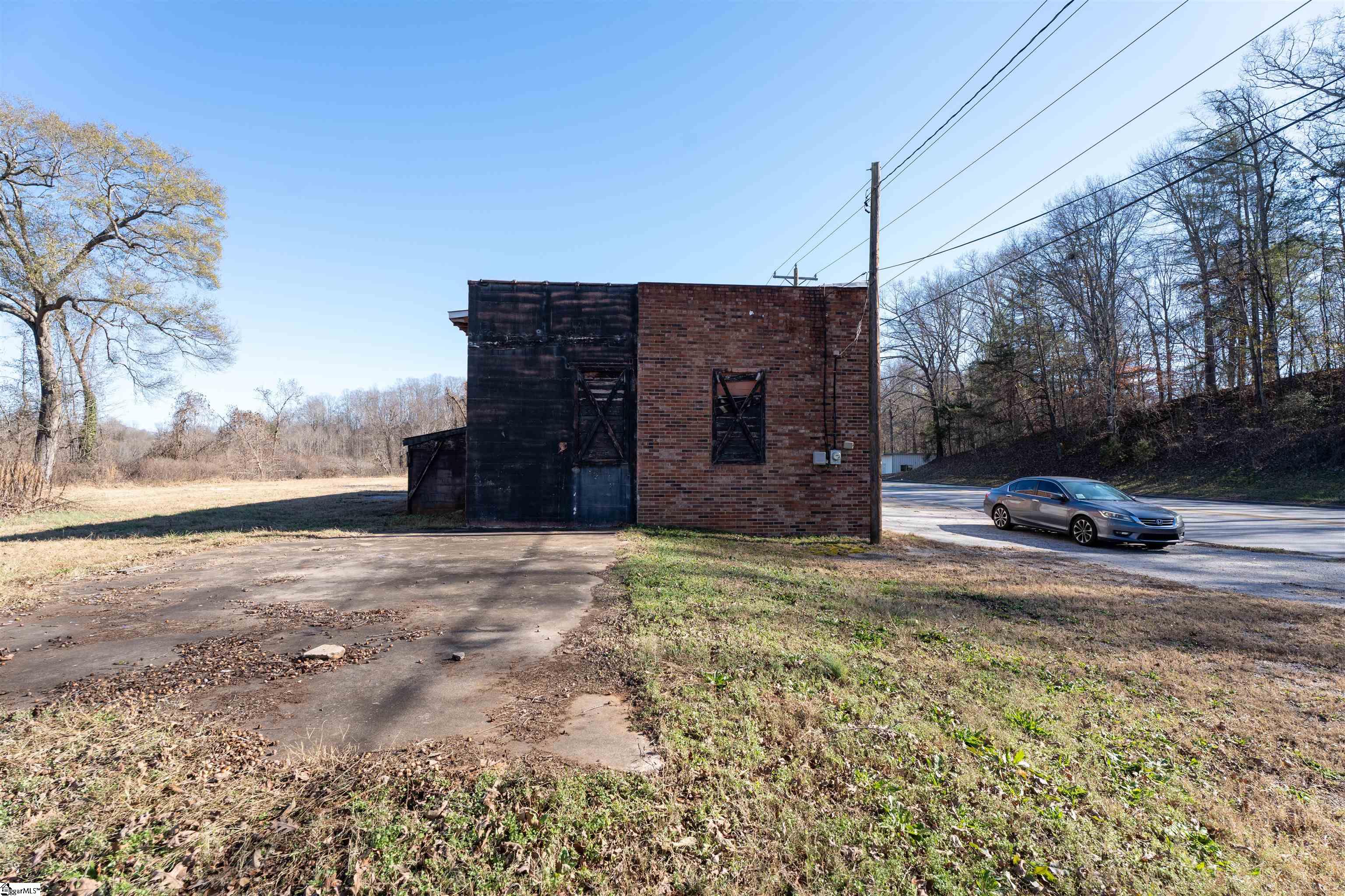 2606 Geer Highway Property Photo 8