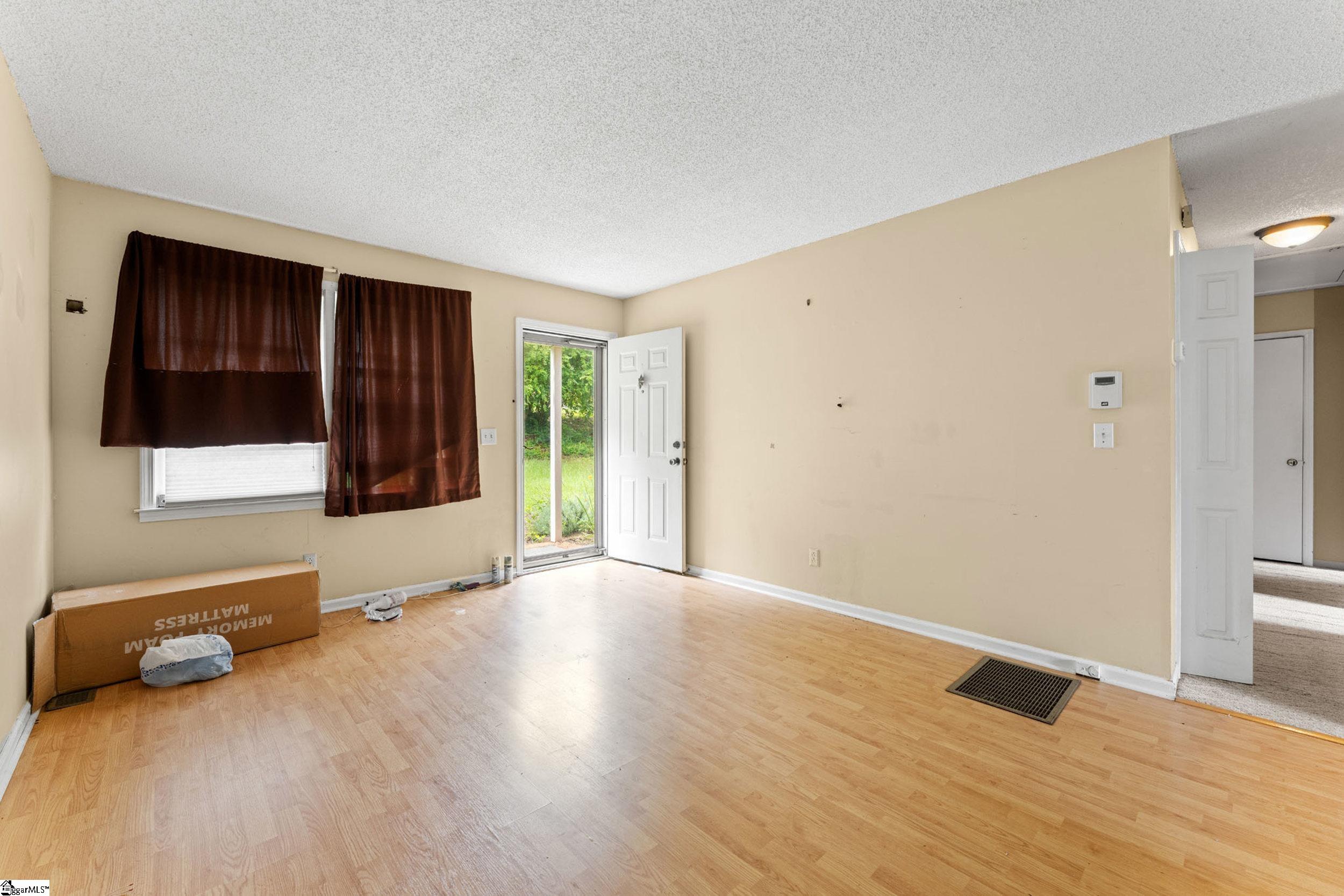 204 Tramrod Trail Property Photo 5