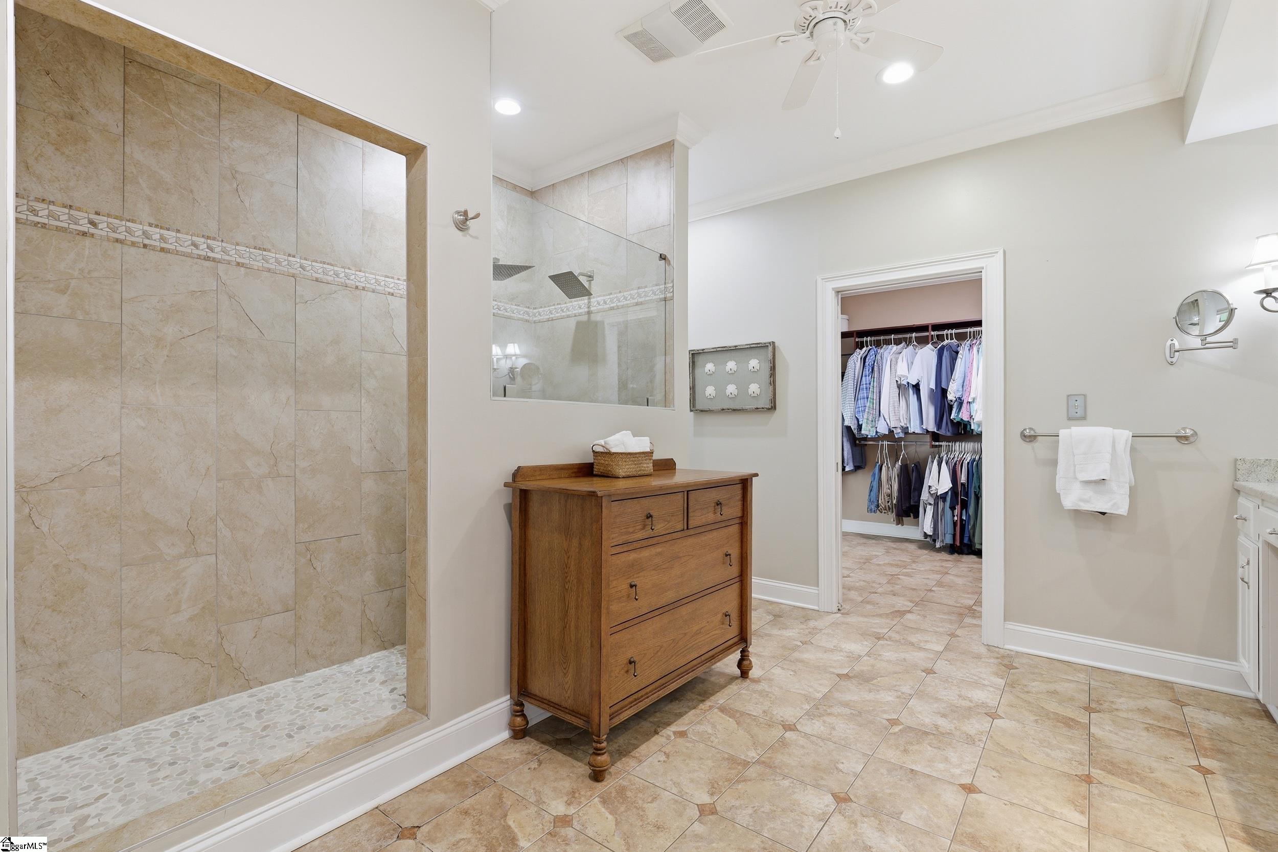 132 Neal Pointe Drive Property Photo 16