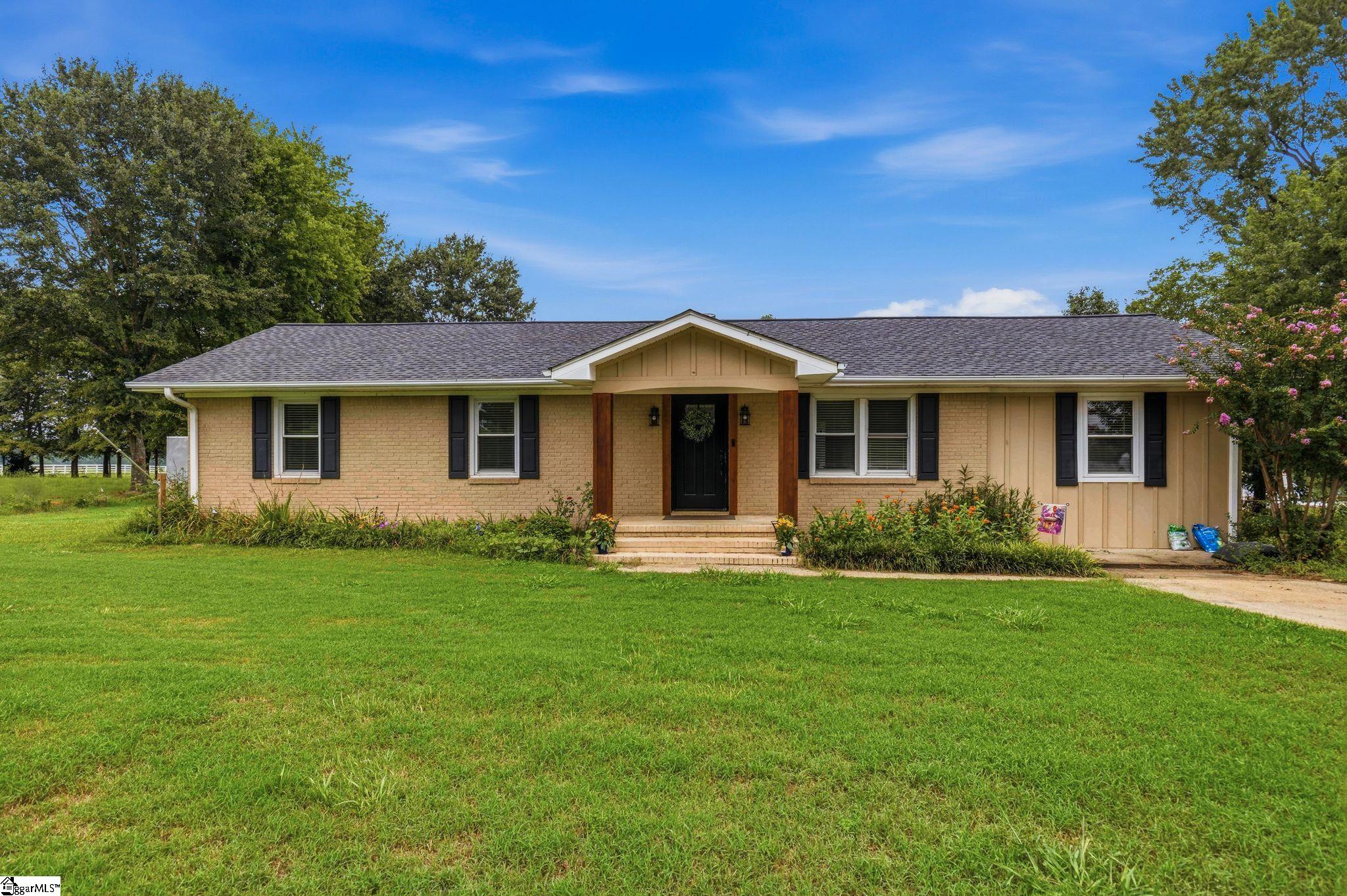 1660 Holly Springs Road Property Photo 2