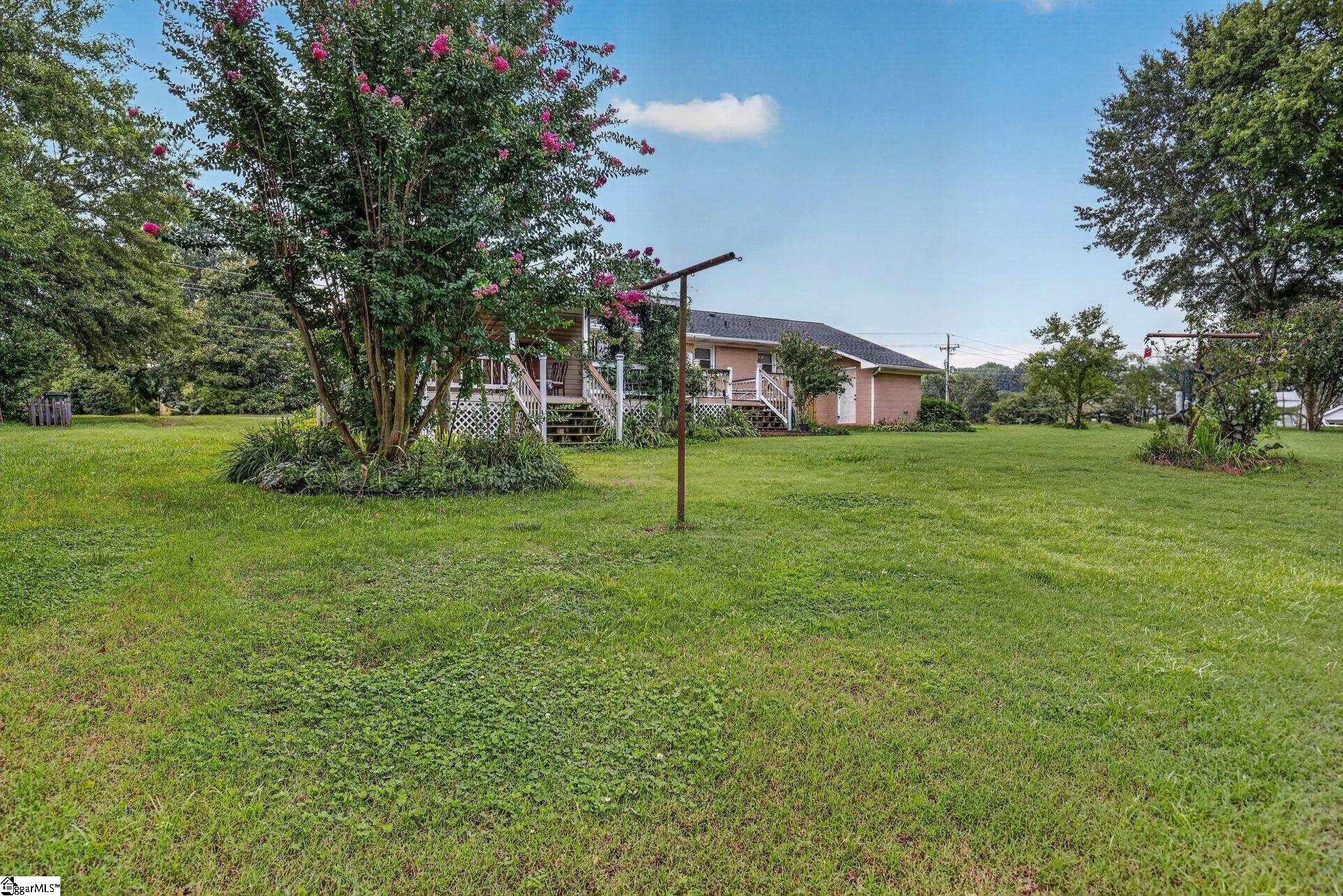 1660 Holly Springs Road Property Photo 5