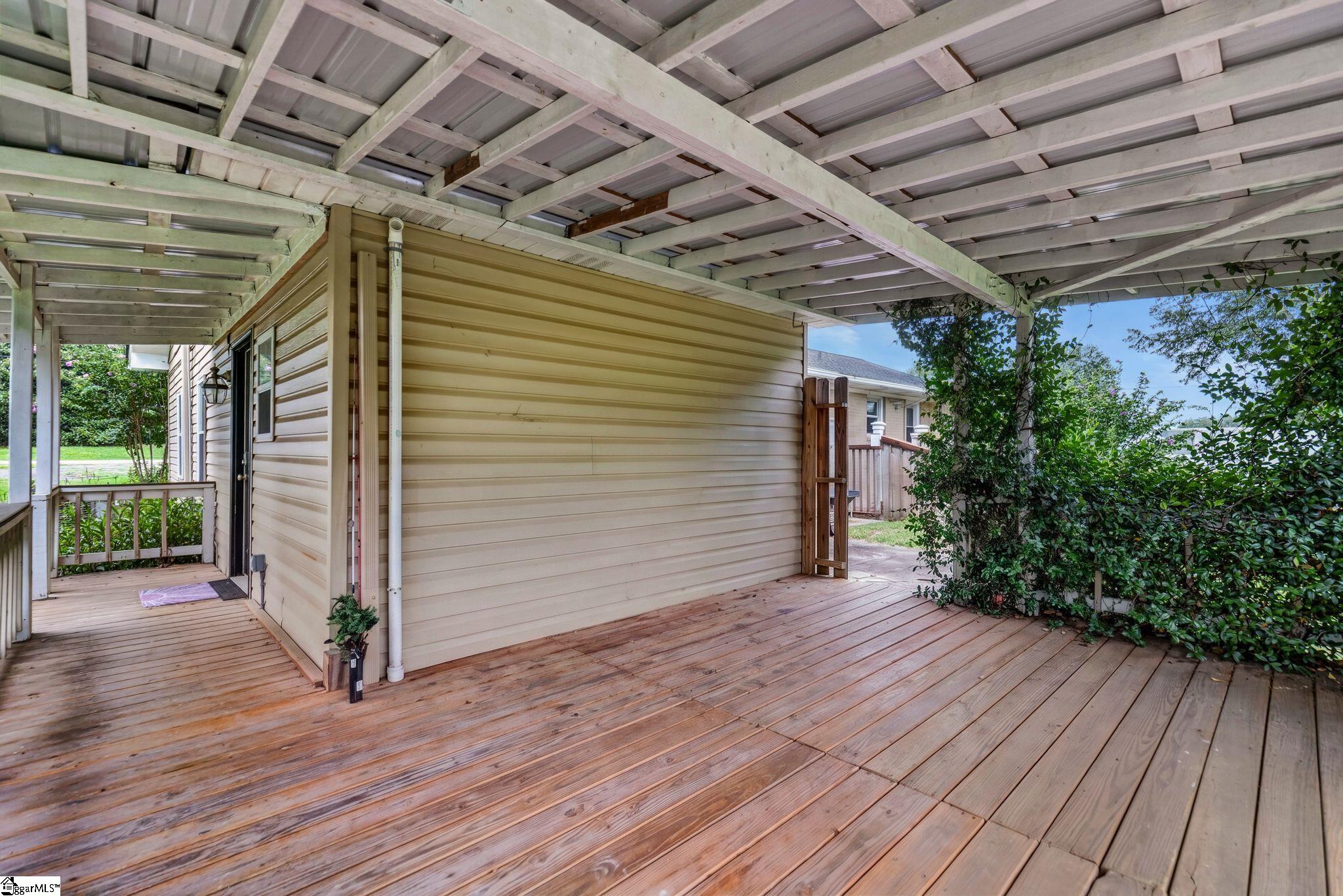 1660 Holly Springs Road Property Photo 34
