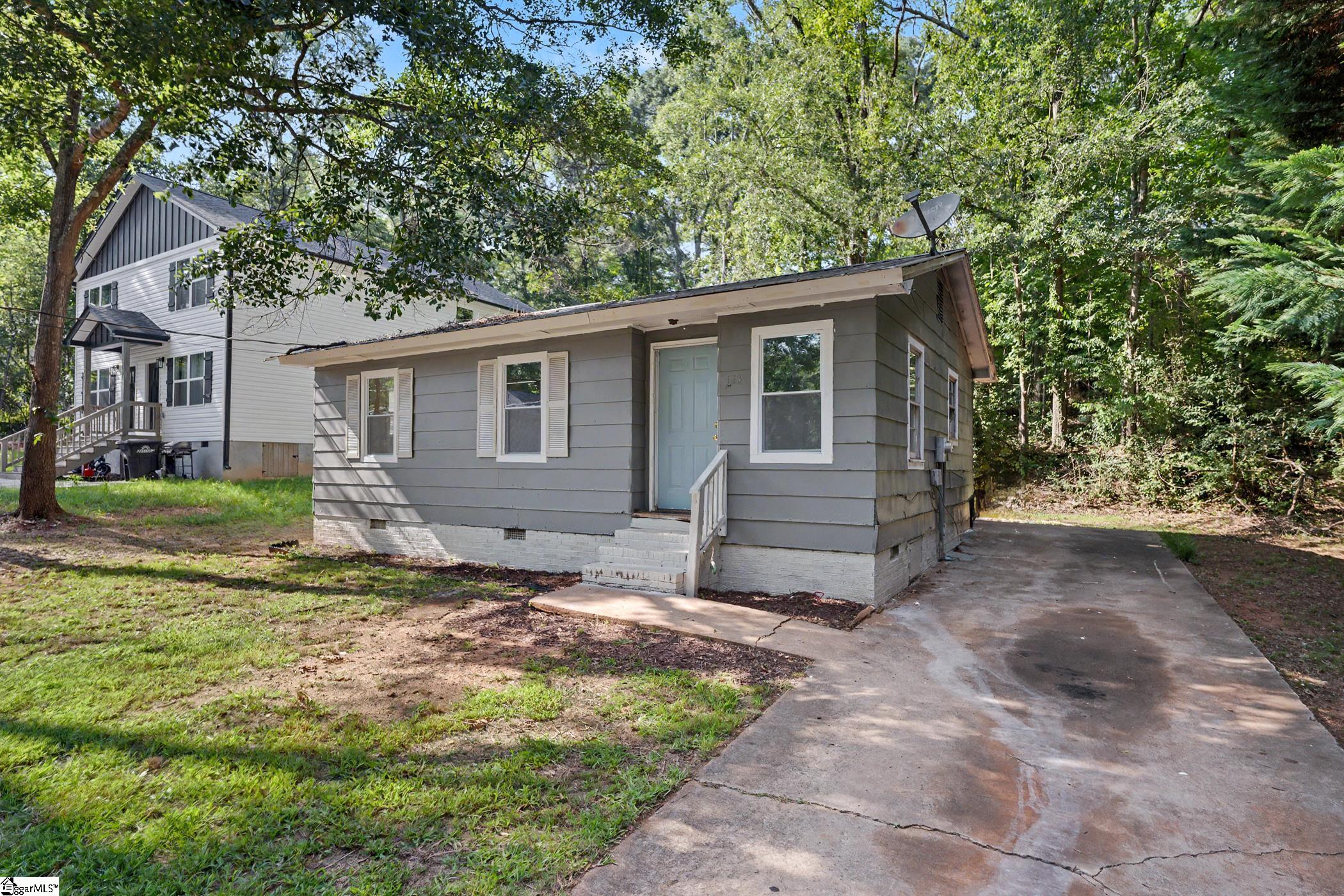 123 Brookmeade Drive Property Photo 4