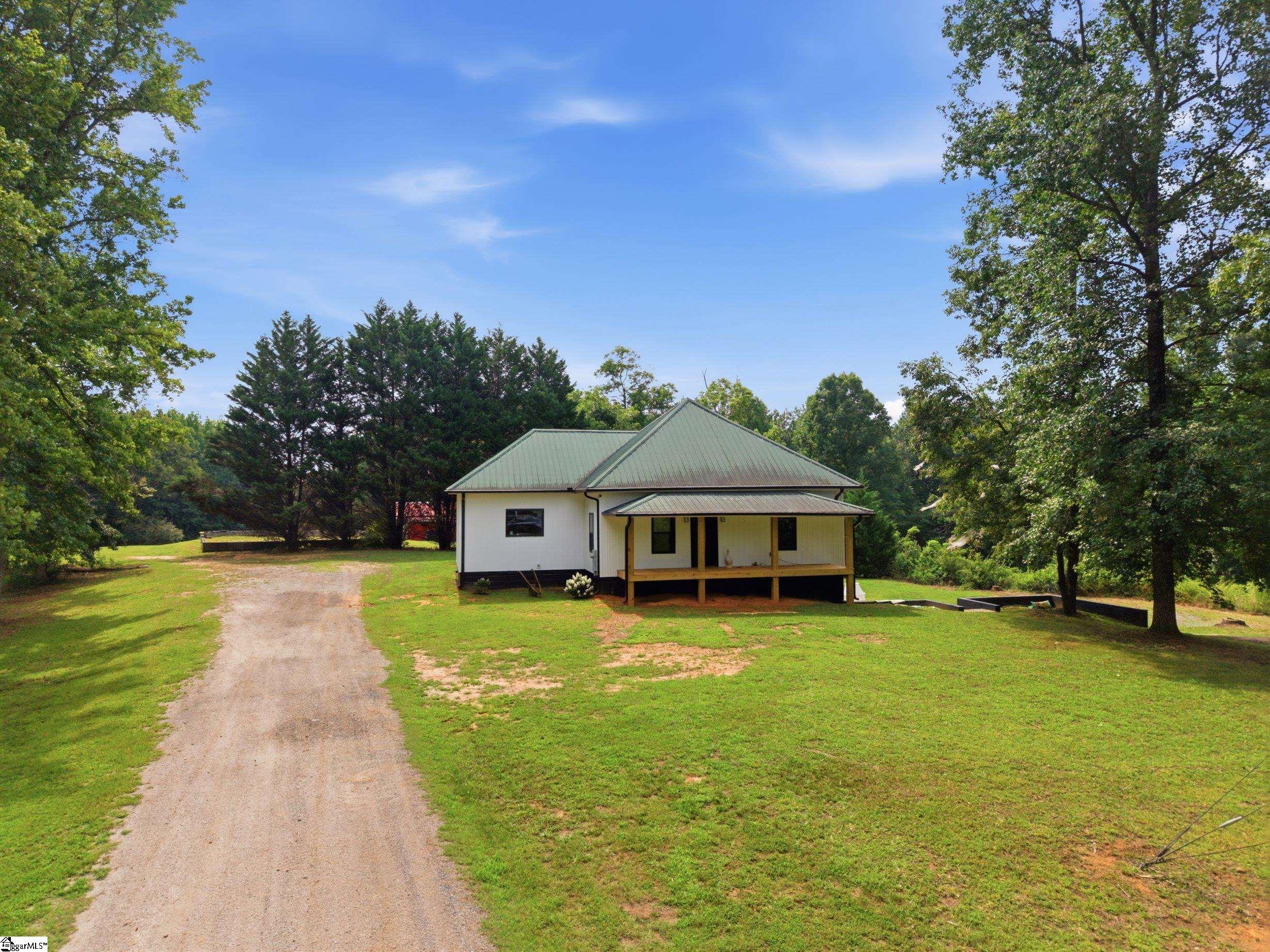 553 Dacusville Road Property Photo 3
