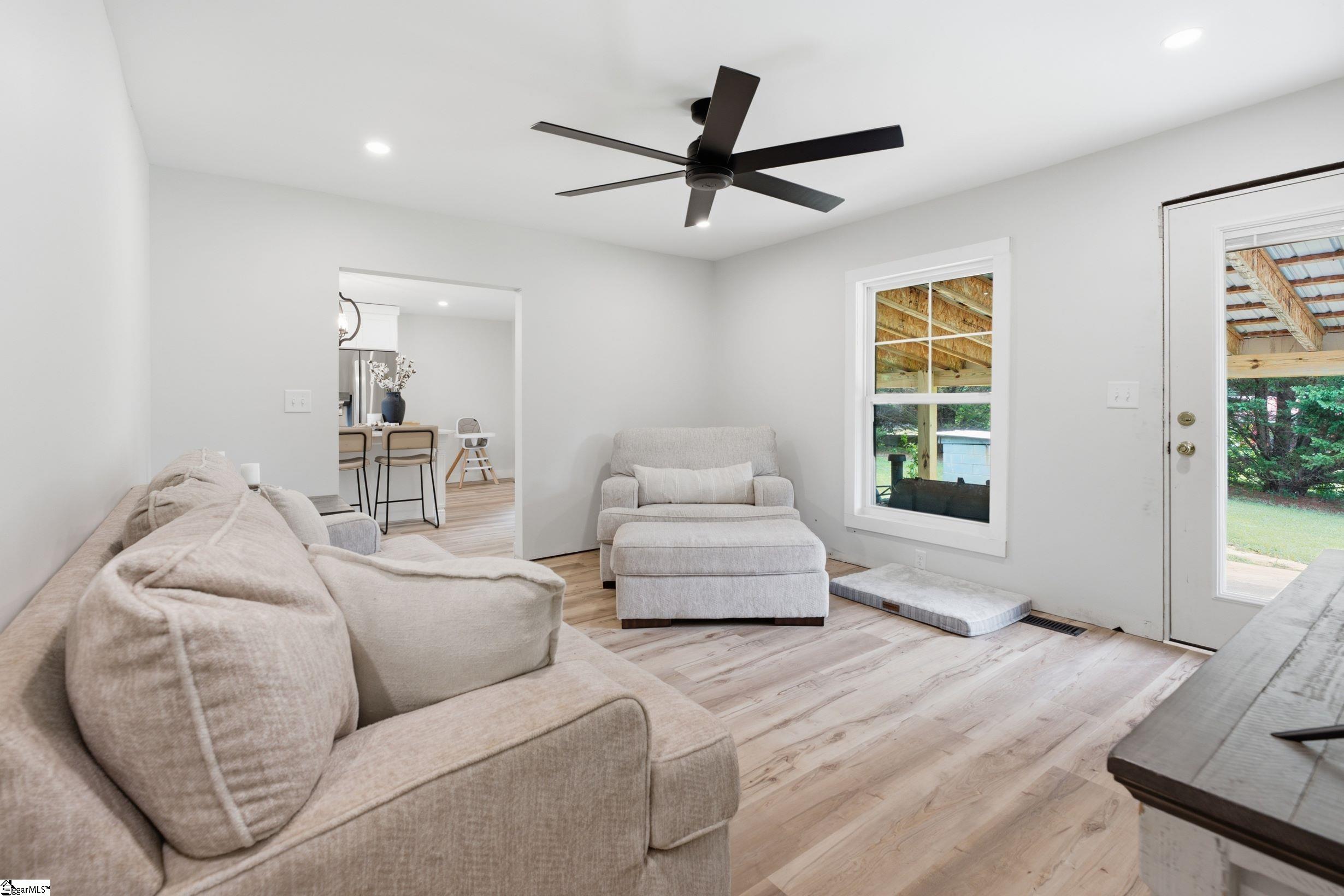 553 Dacusville Road Property Photo 31