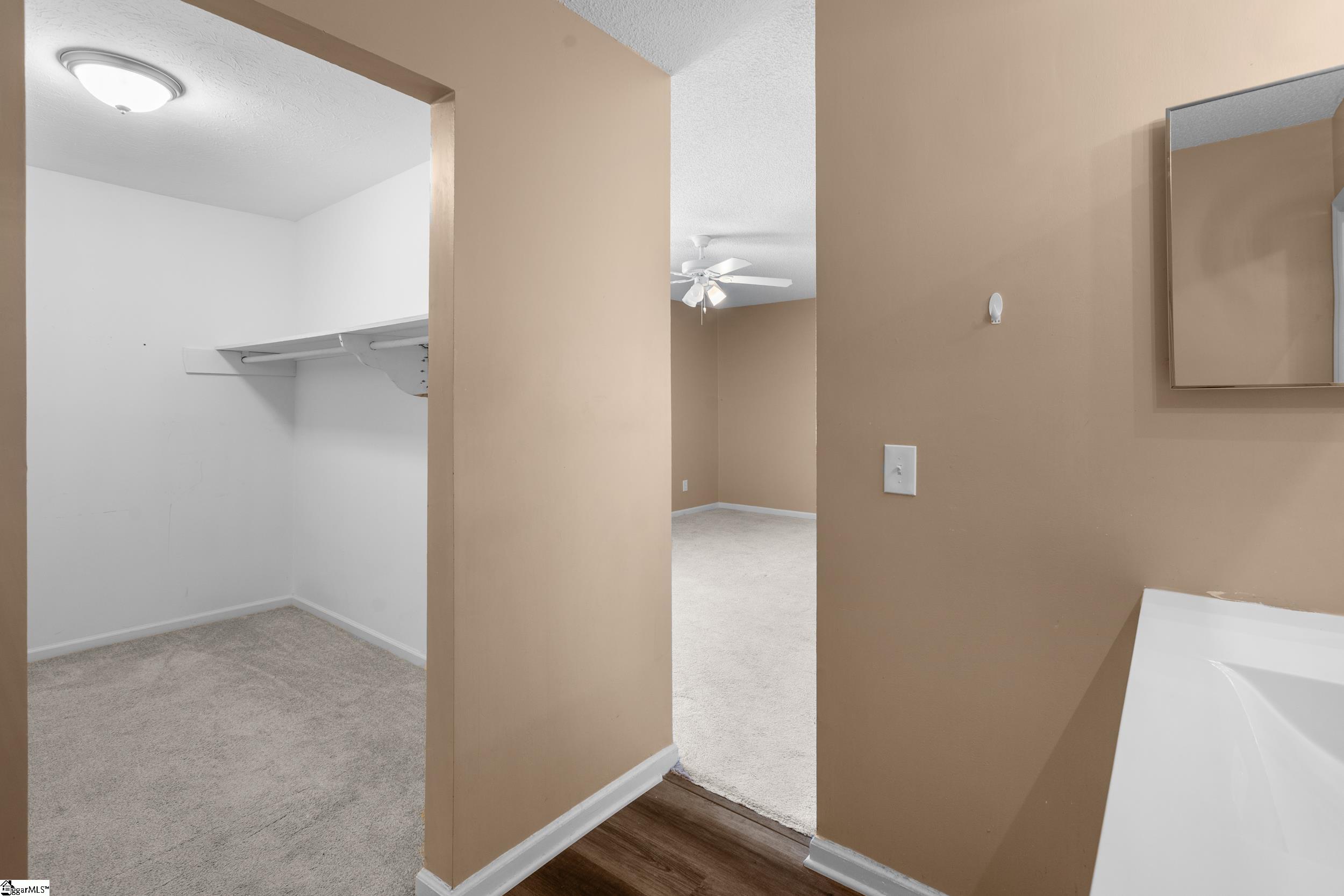 43 Summercreek Drive Property Photo 19