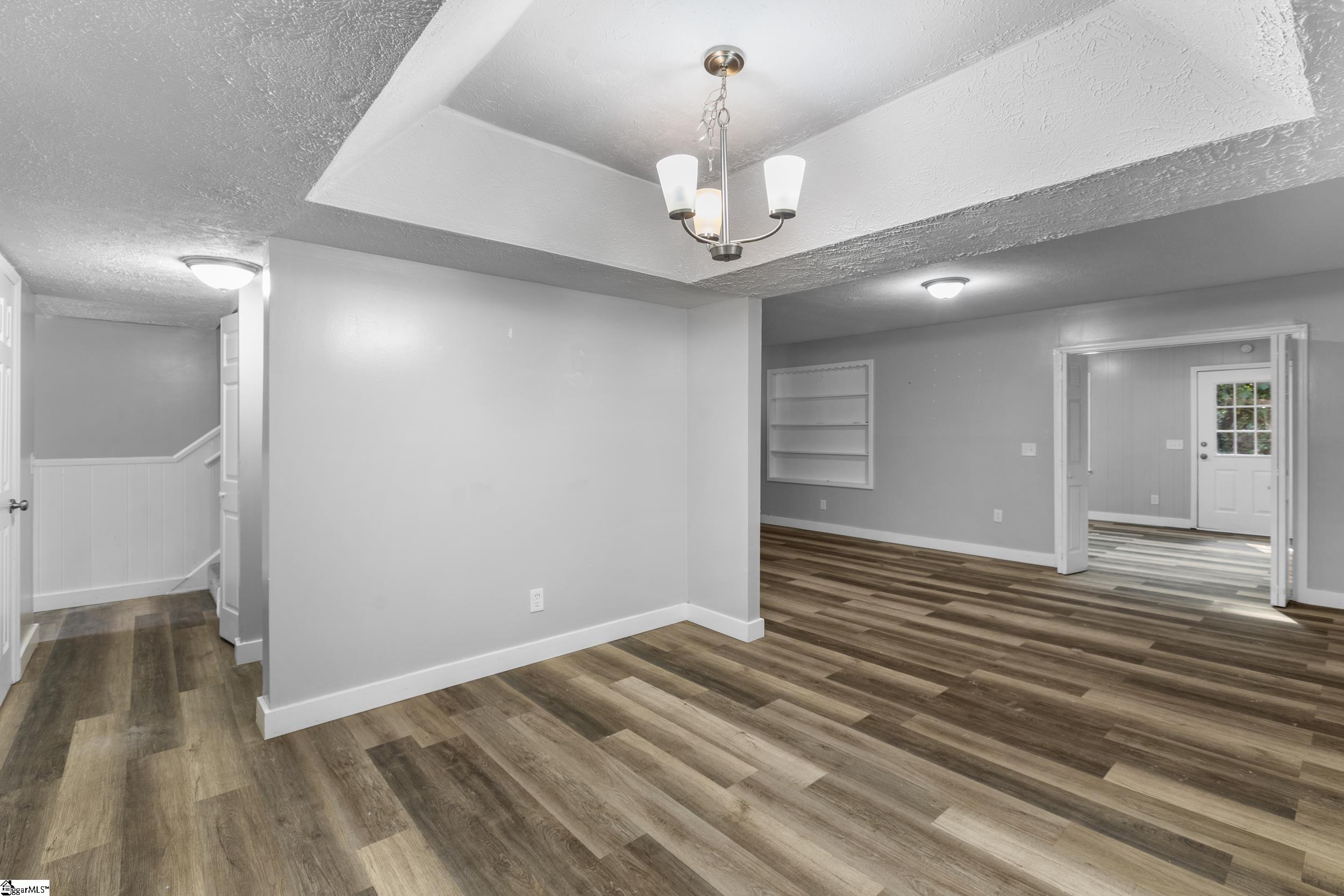 43 Summercreek Drive Property Photo 21
