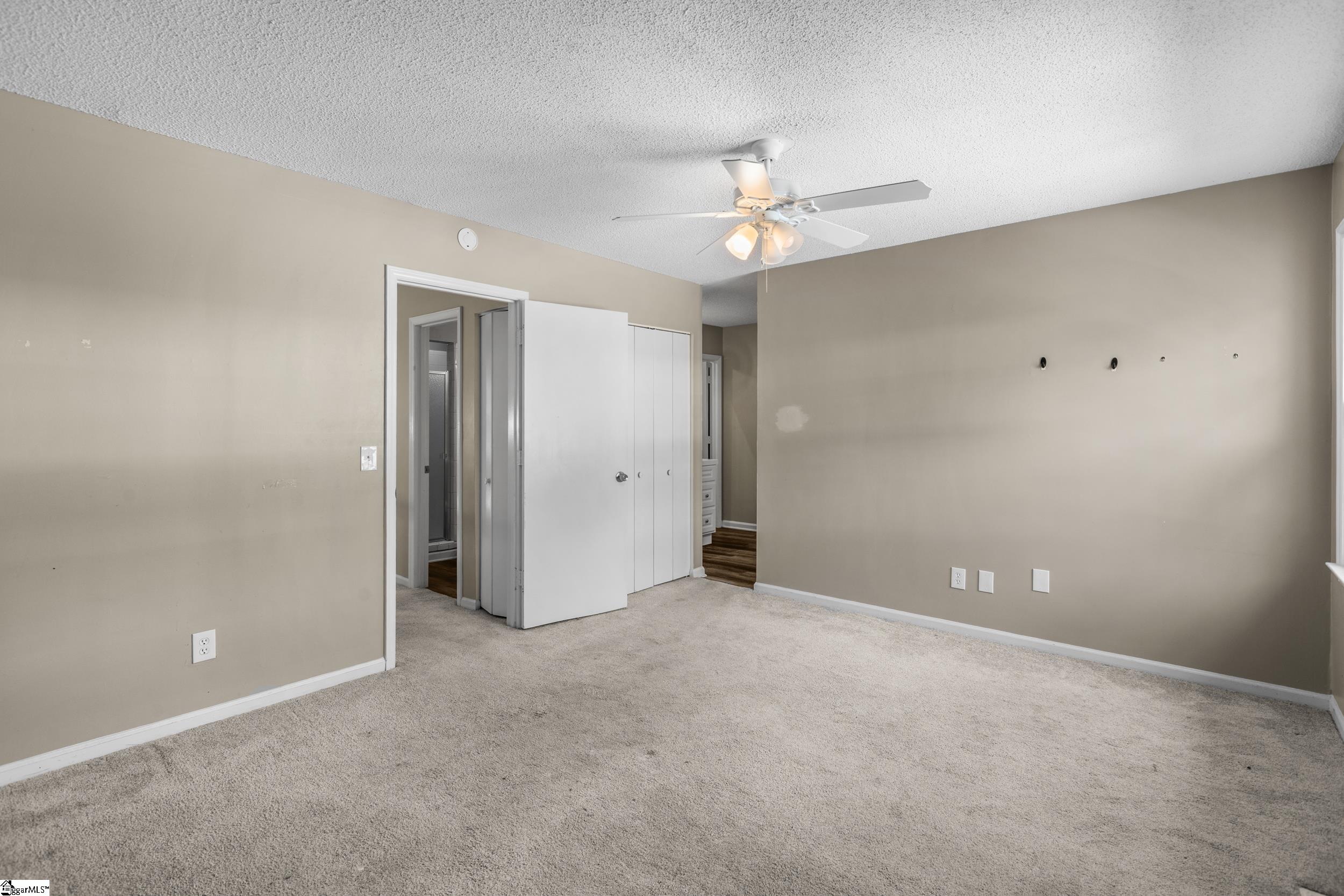 43 Summercreek Drive Property Photo 24