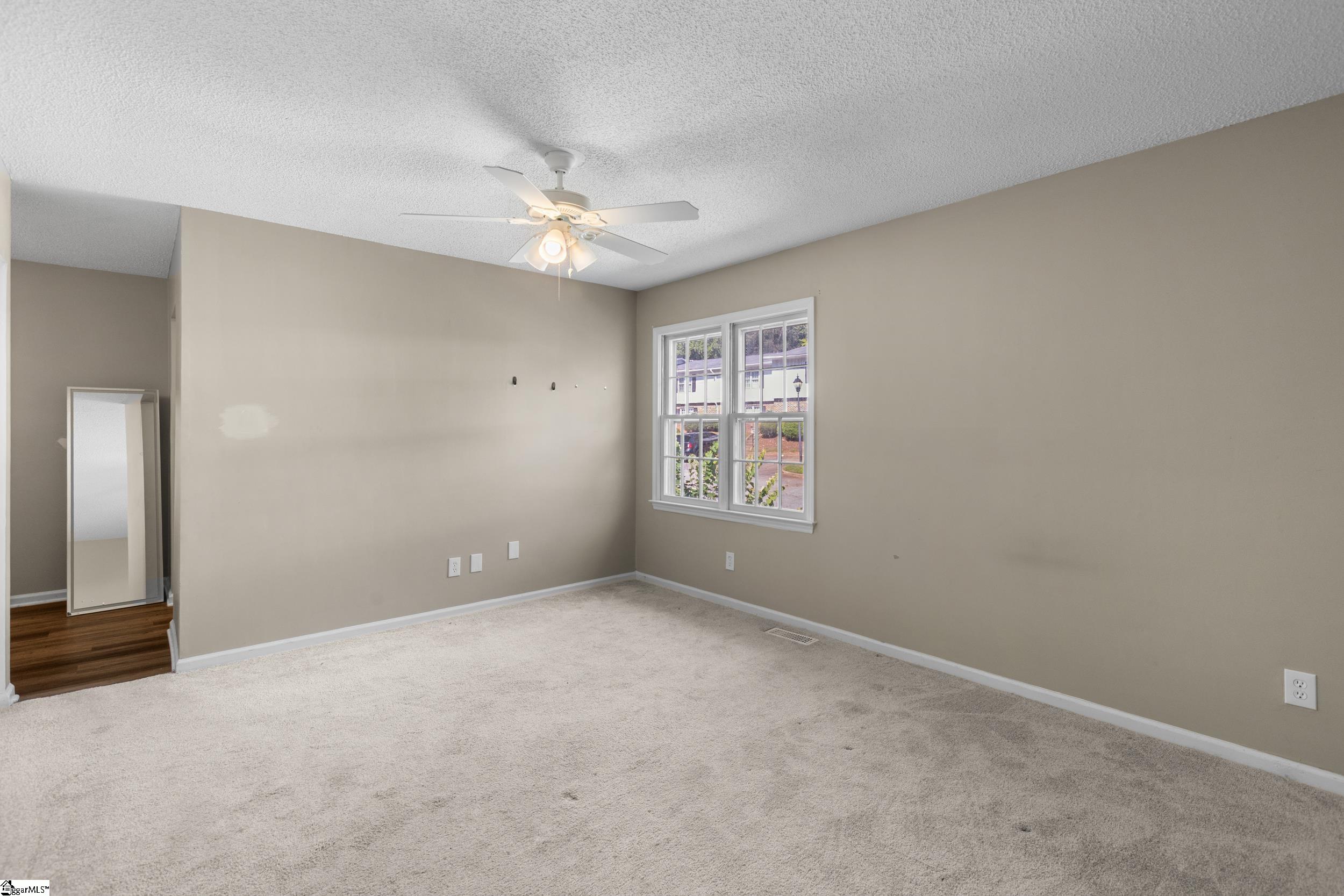 43 Summercreek Drive Property Photo 25