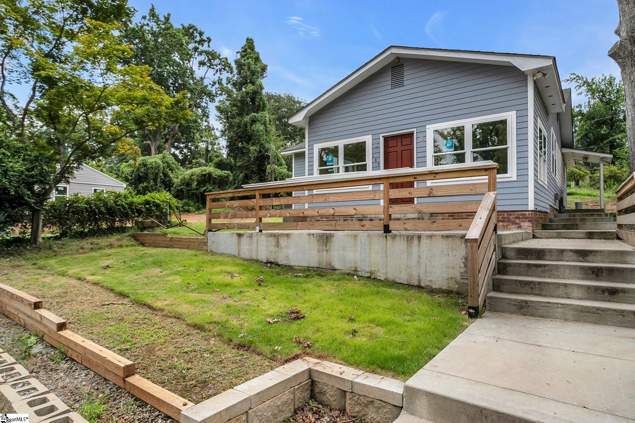 189 Converse Circle Property Photo 1