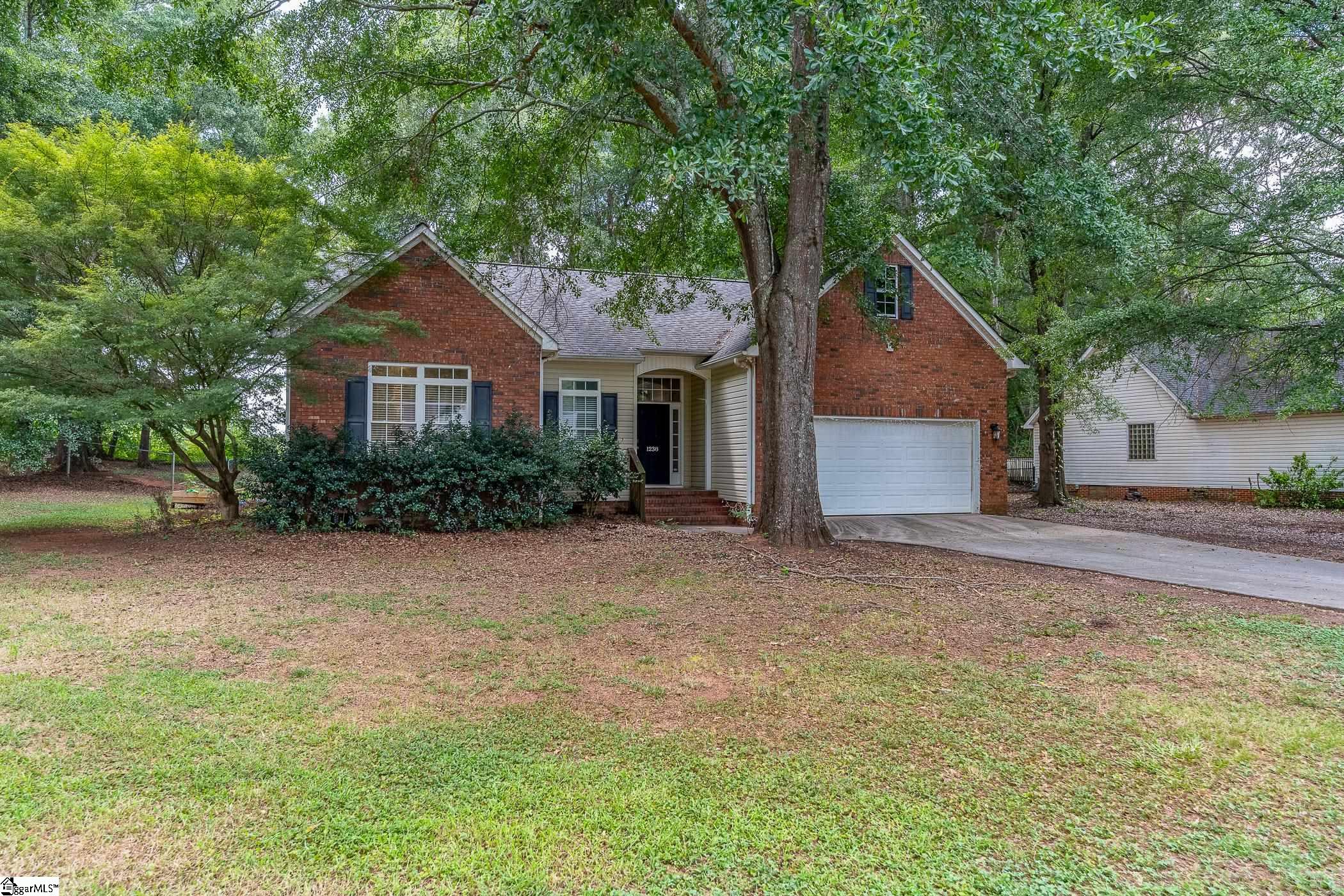 1238 Westgate Road Property Photo 2