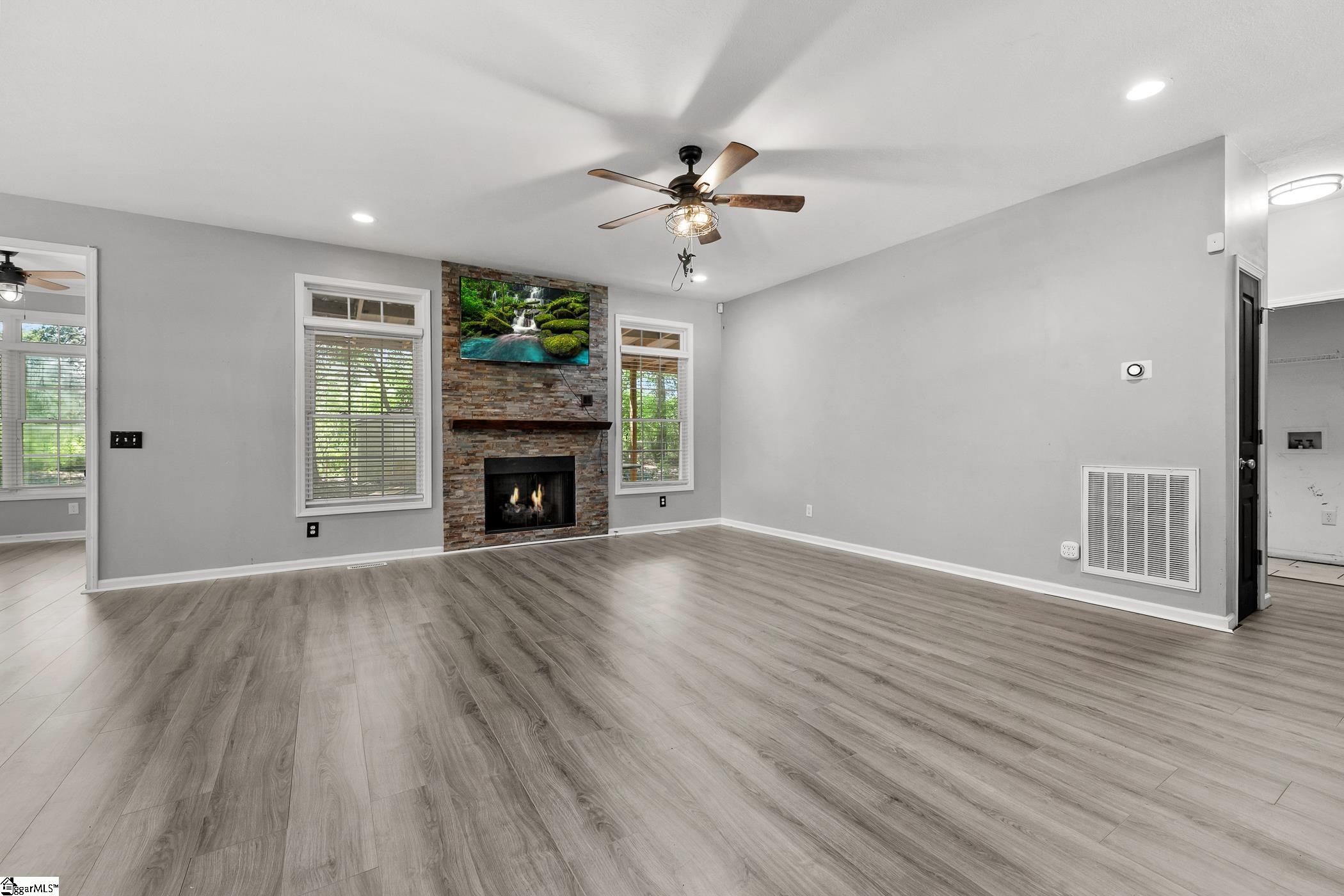 1238 Westgate Road Property Photo 7