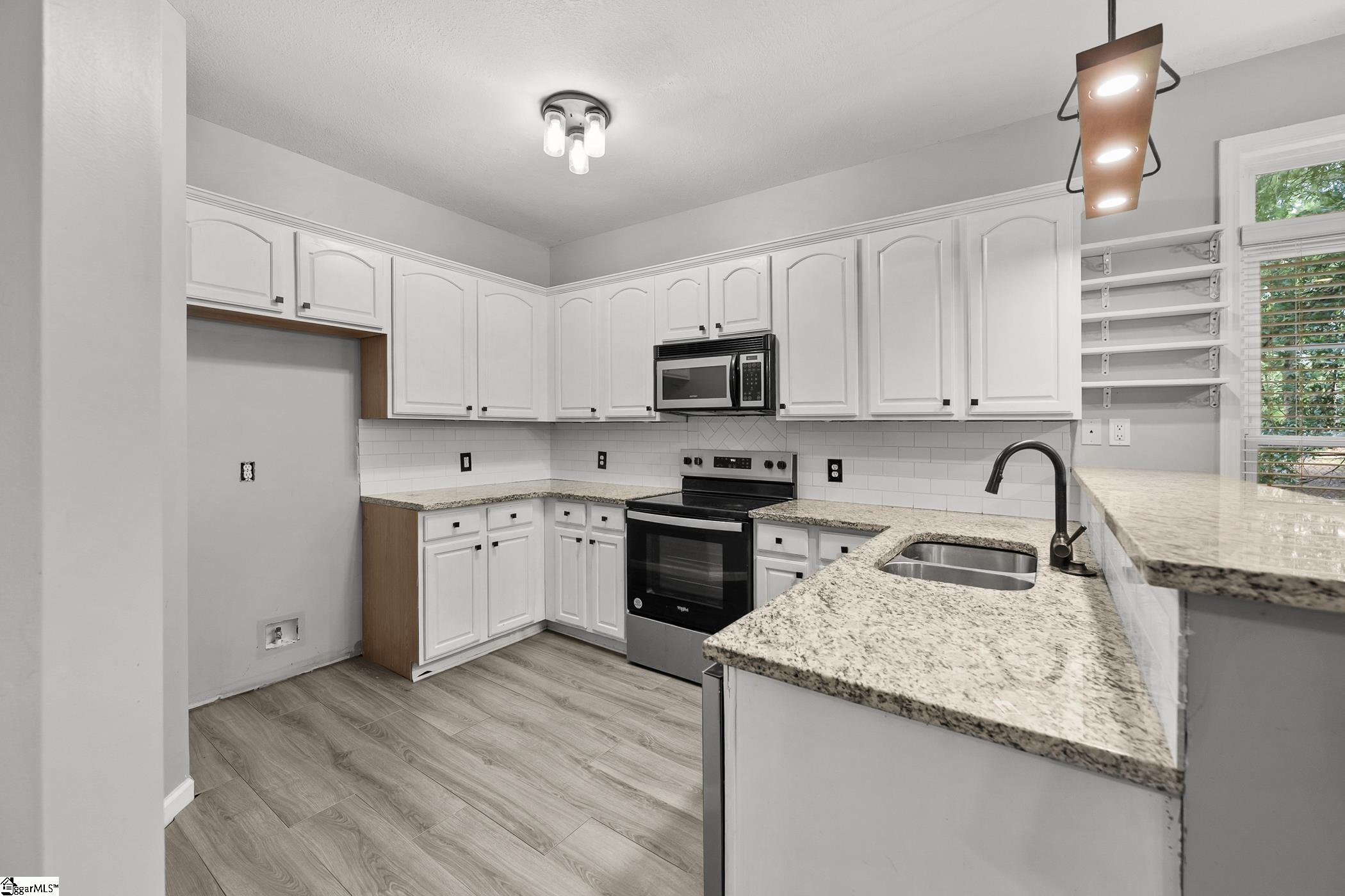 1238 Westgate Road Property Photo 11