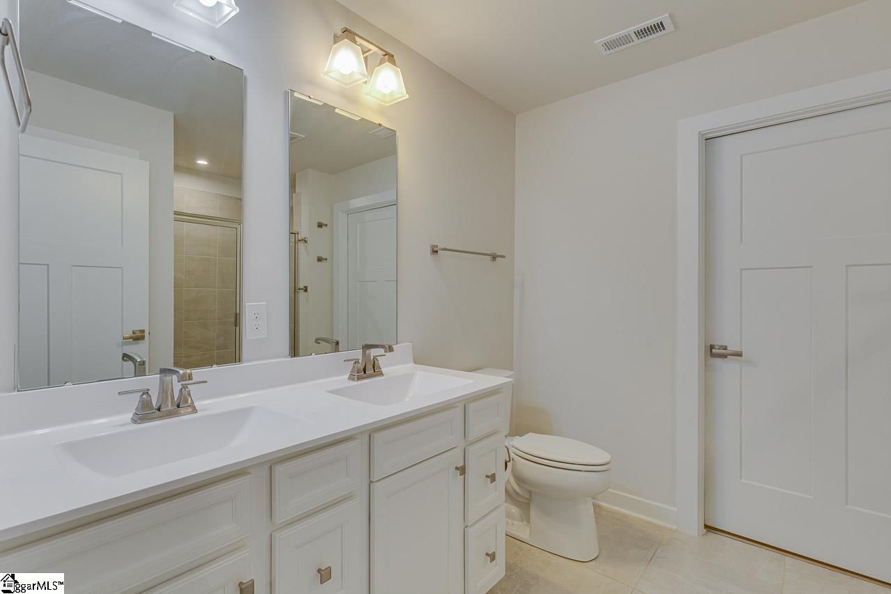 917 Leyburn Lane Property Photo 20
