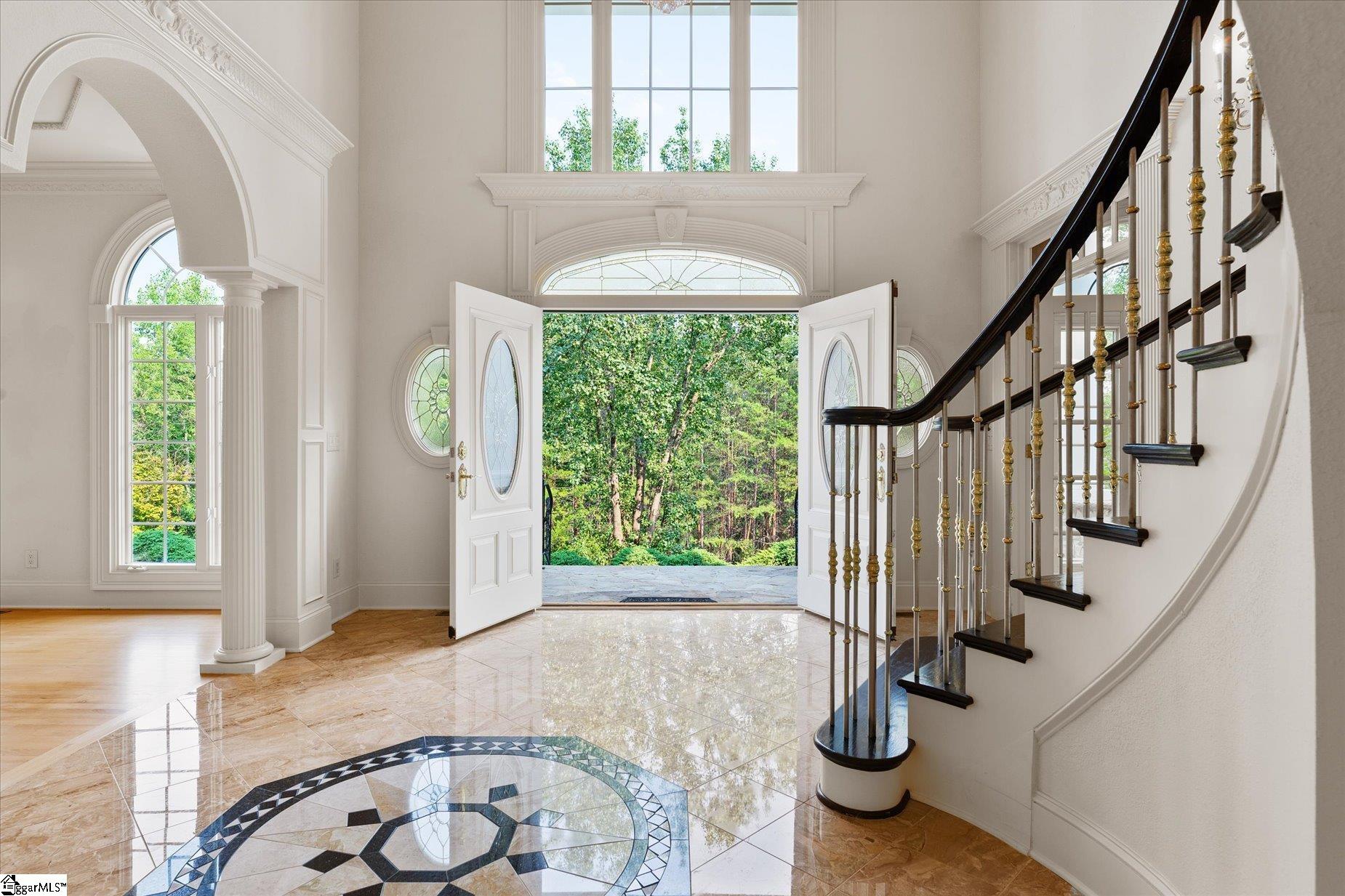 100 Evening View Way Property Photo 3