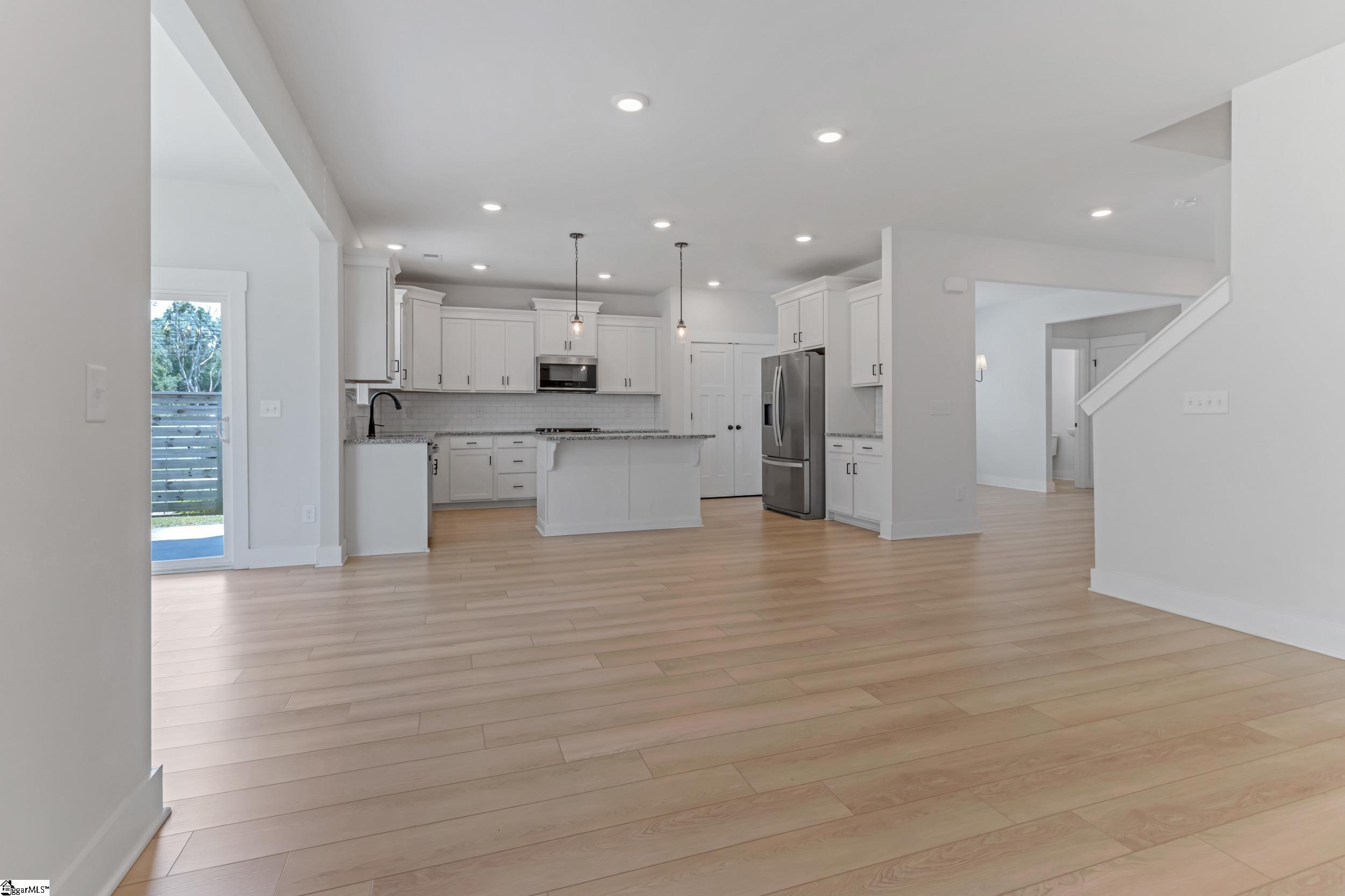 215 Fenwick Drive Property Photo 14