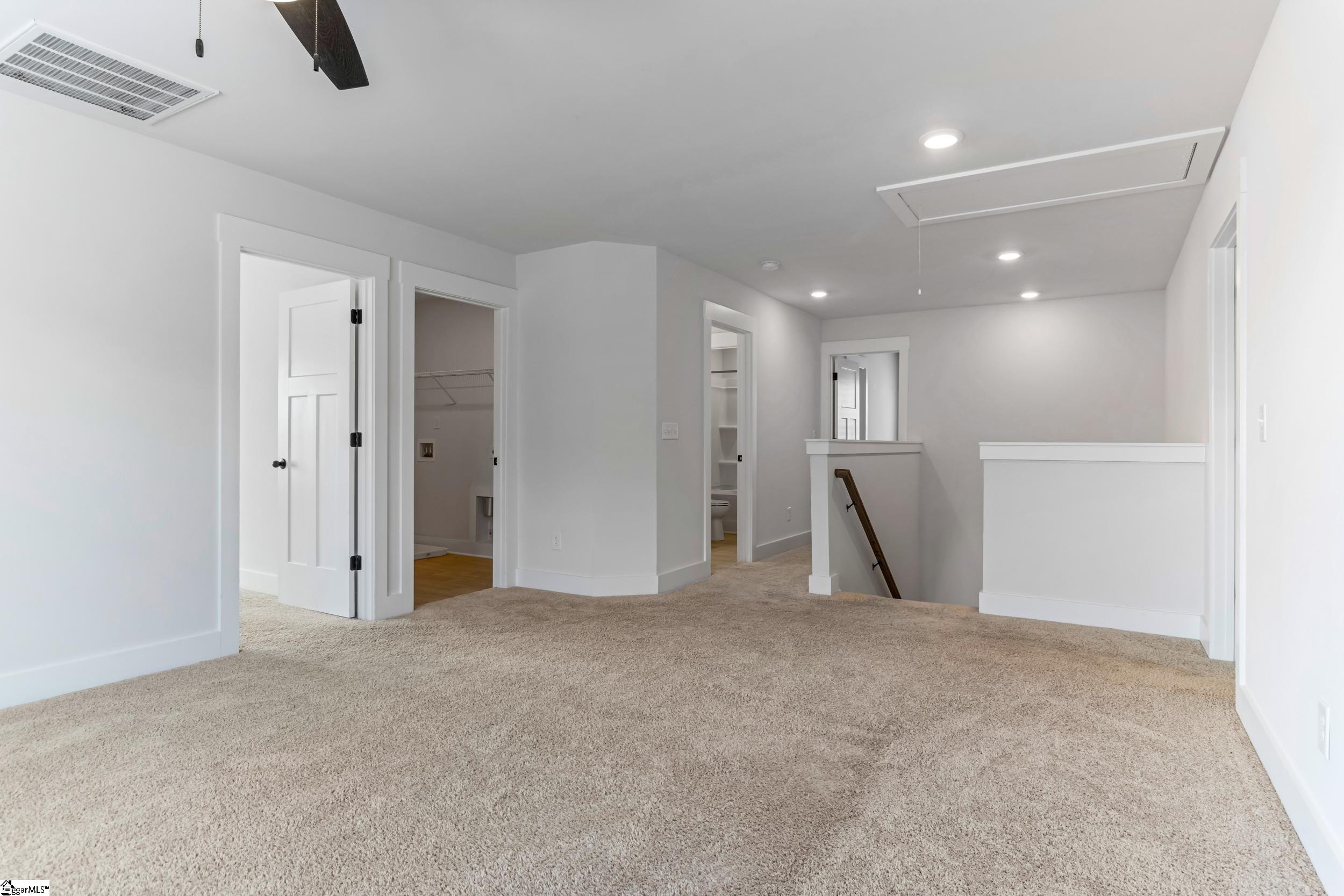215 Fenwick Drive Property Photo 25