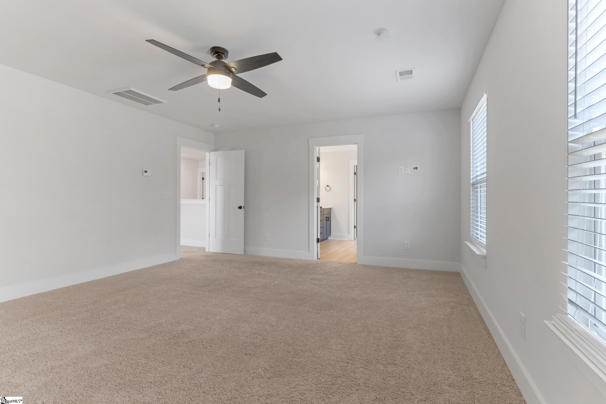 215 Fenwick Drive Property Photo 28