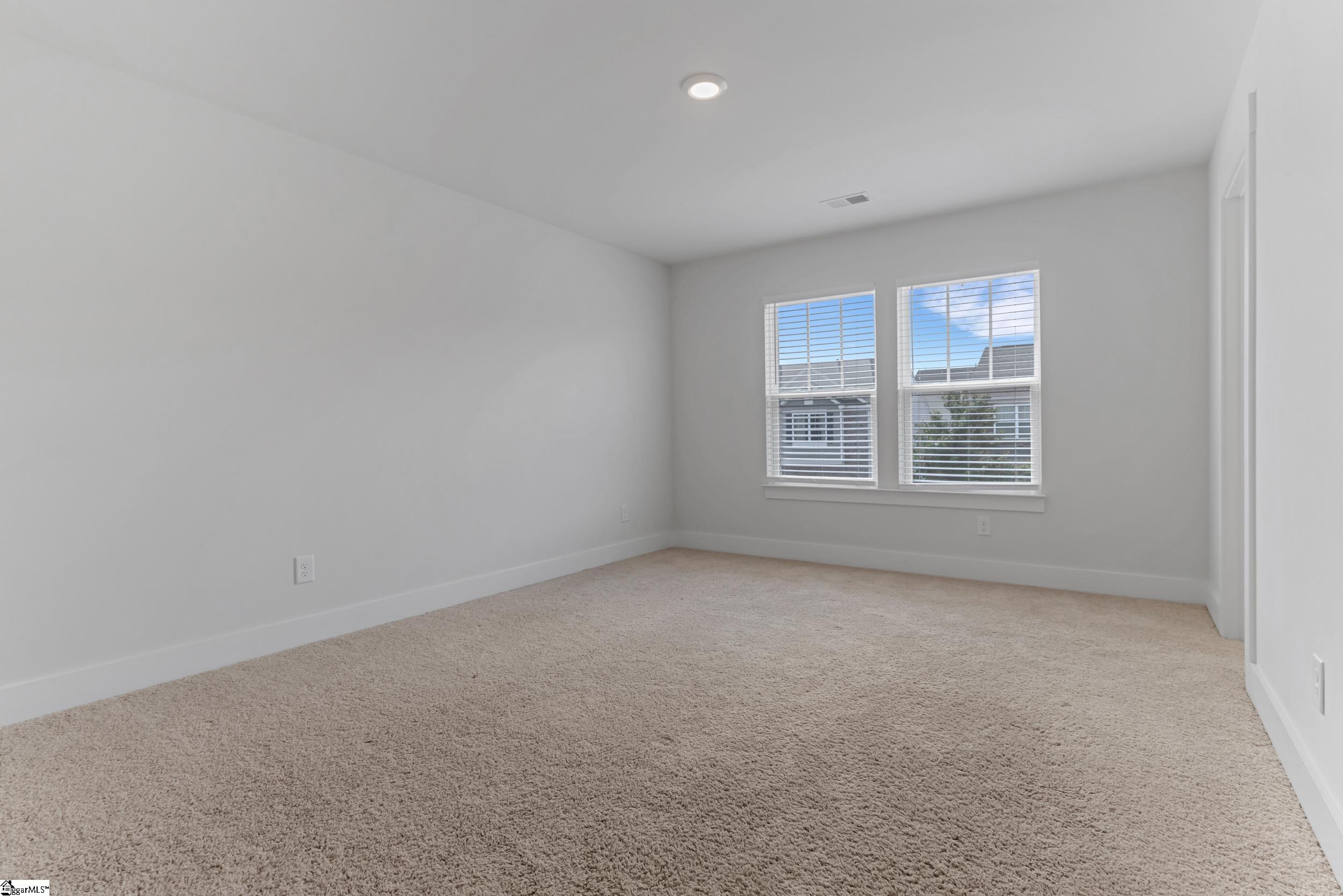 215 Fenwick Drive Property Photo 35
