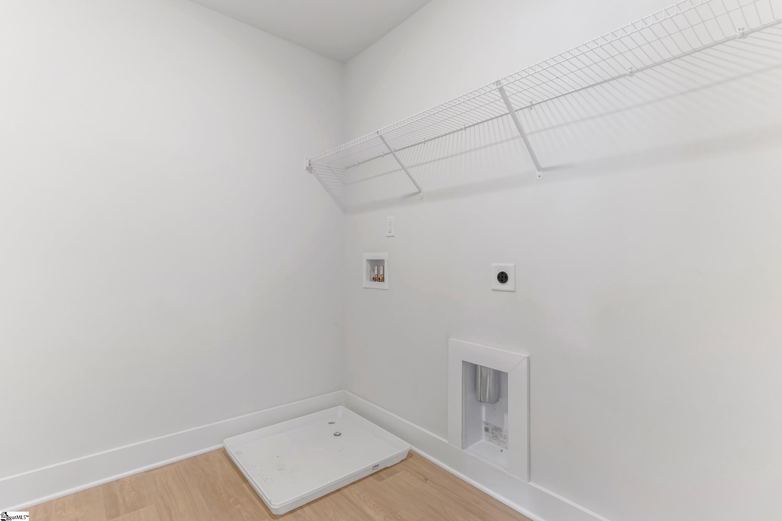 215 Fenwick Drive Property Photo 38
