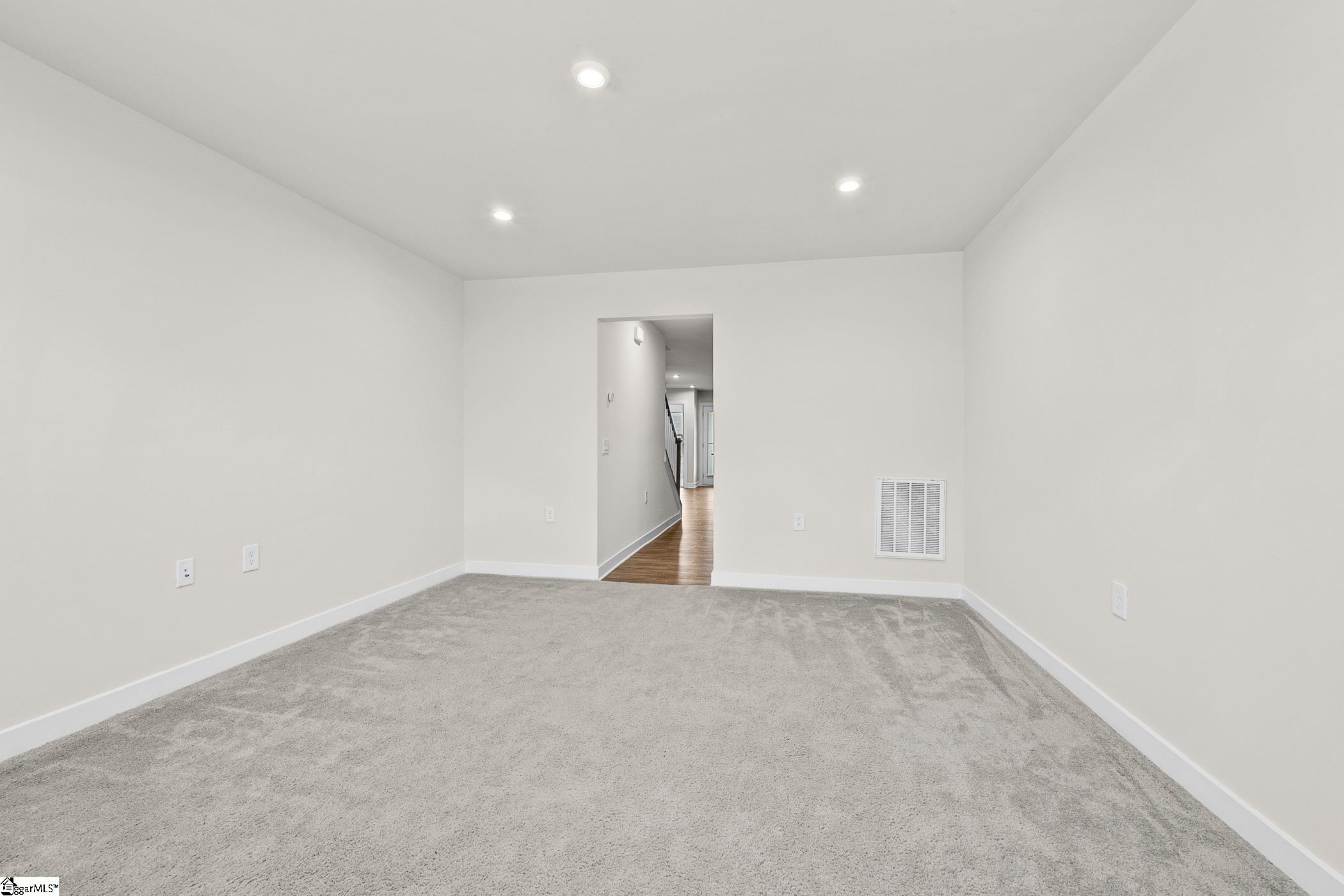603 Cresslyn Court Property Photo 9