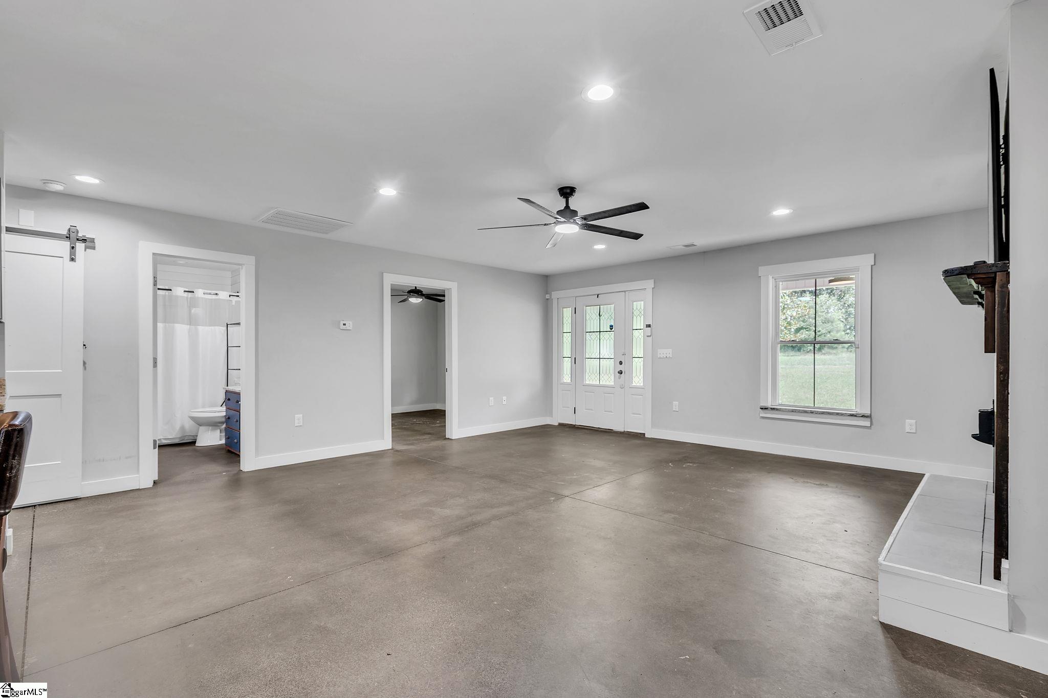 111 Stevenson Drive Property Photo 5