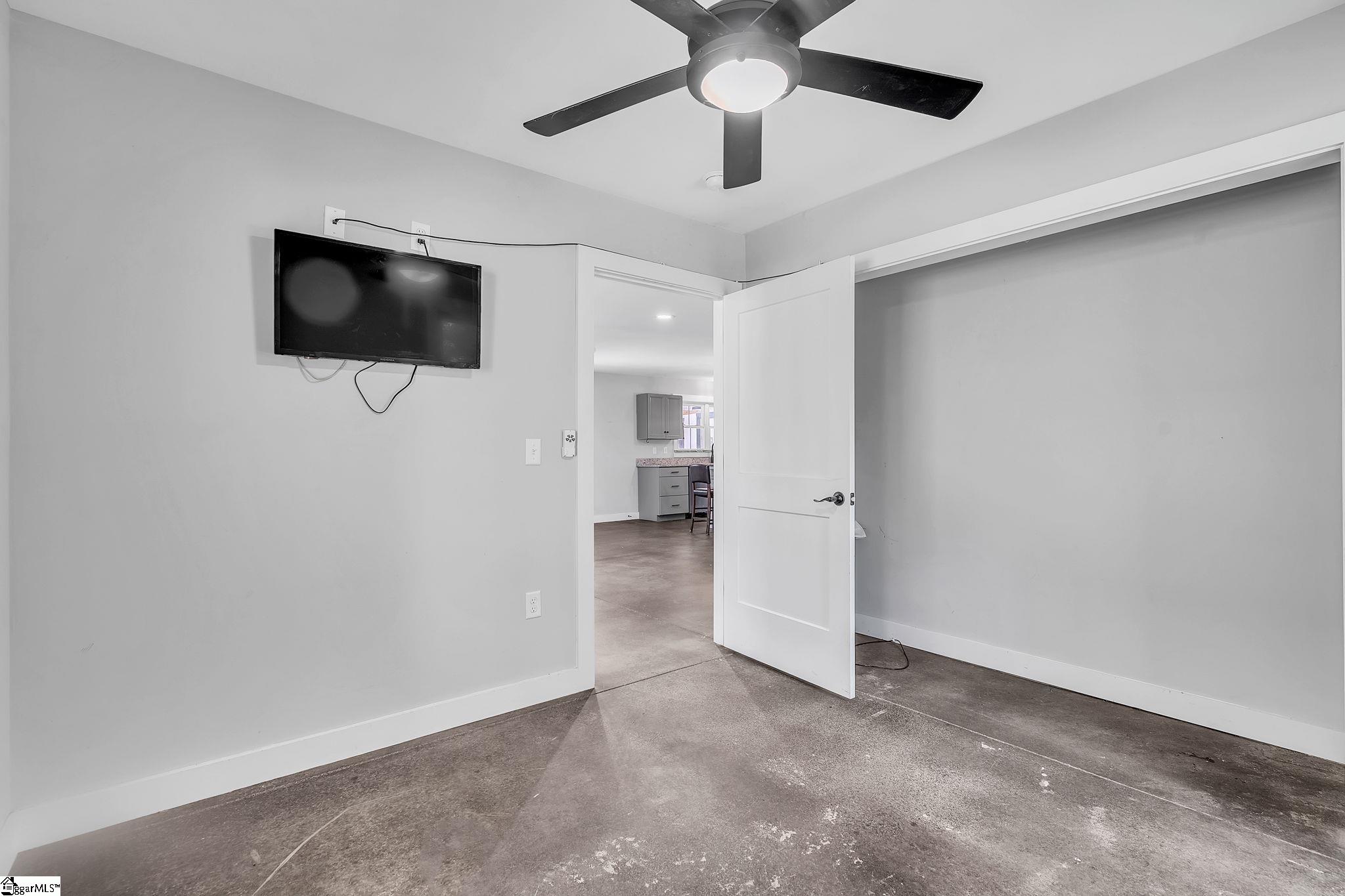 111 Stevenson Drive Property Photo 13