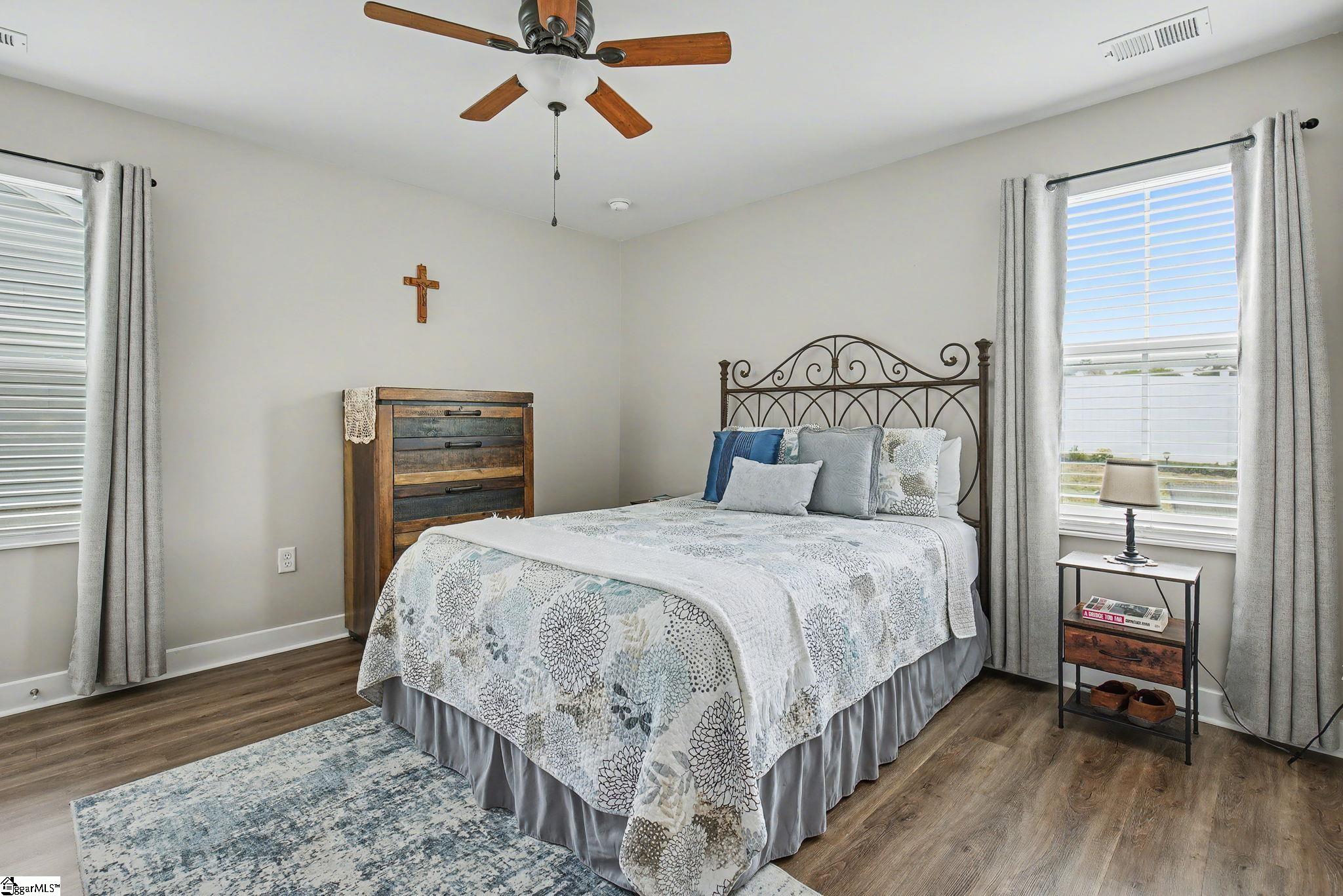 2231 Hemming Way Property Photo 4