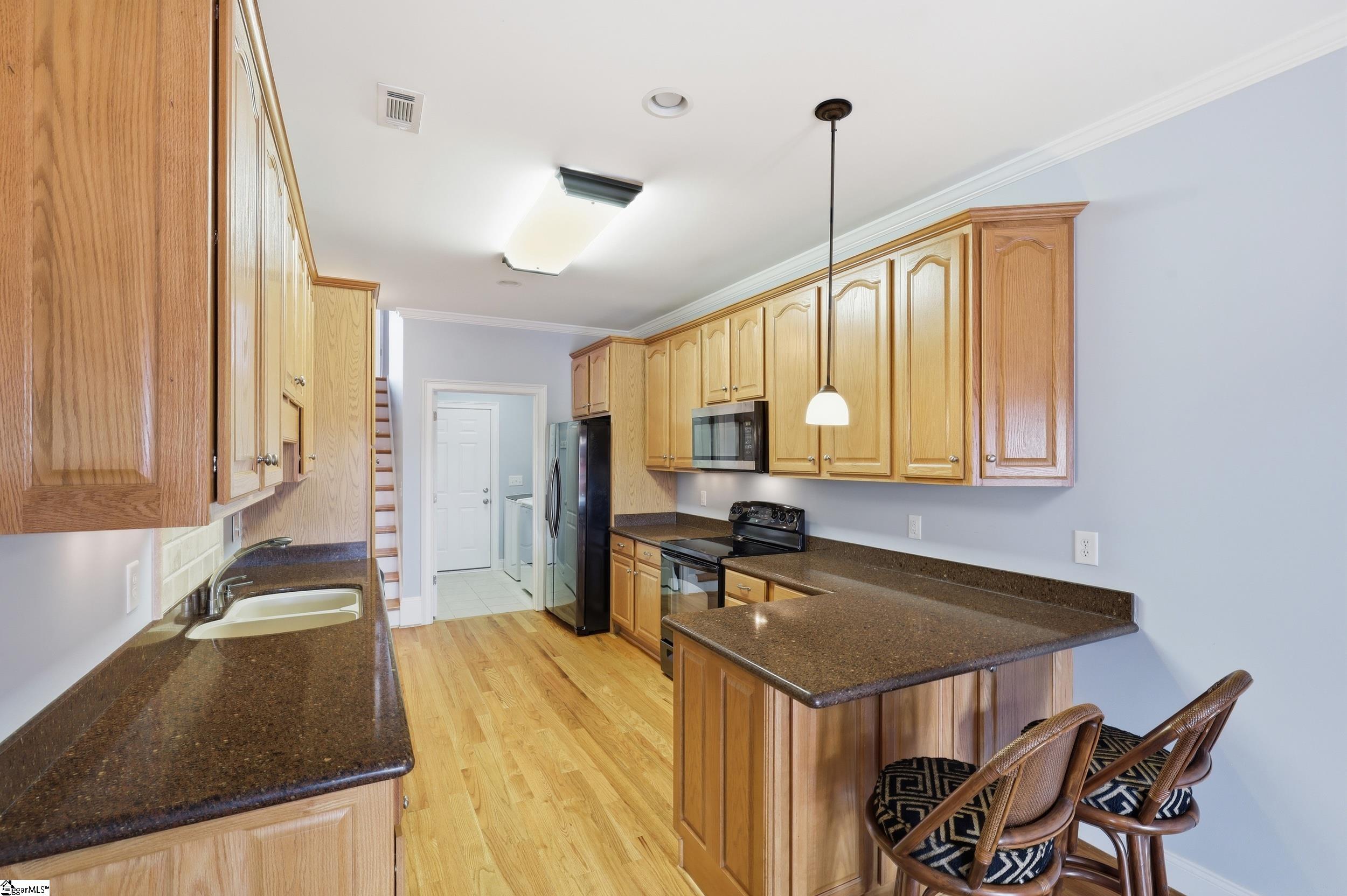 10 Hartsfield Court Property Photo 9