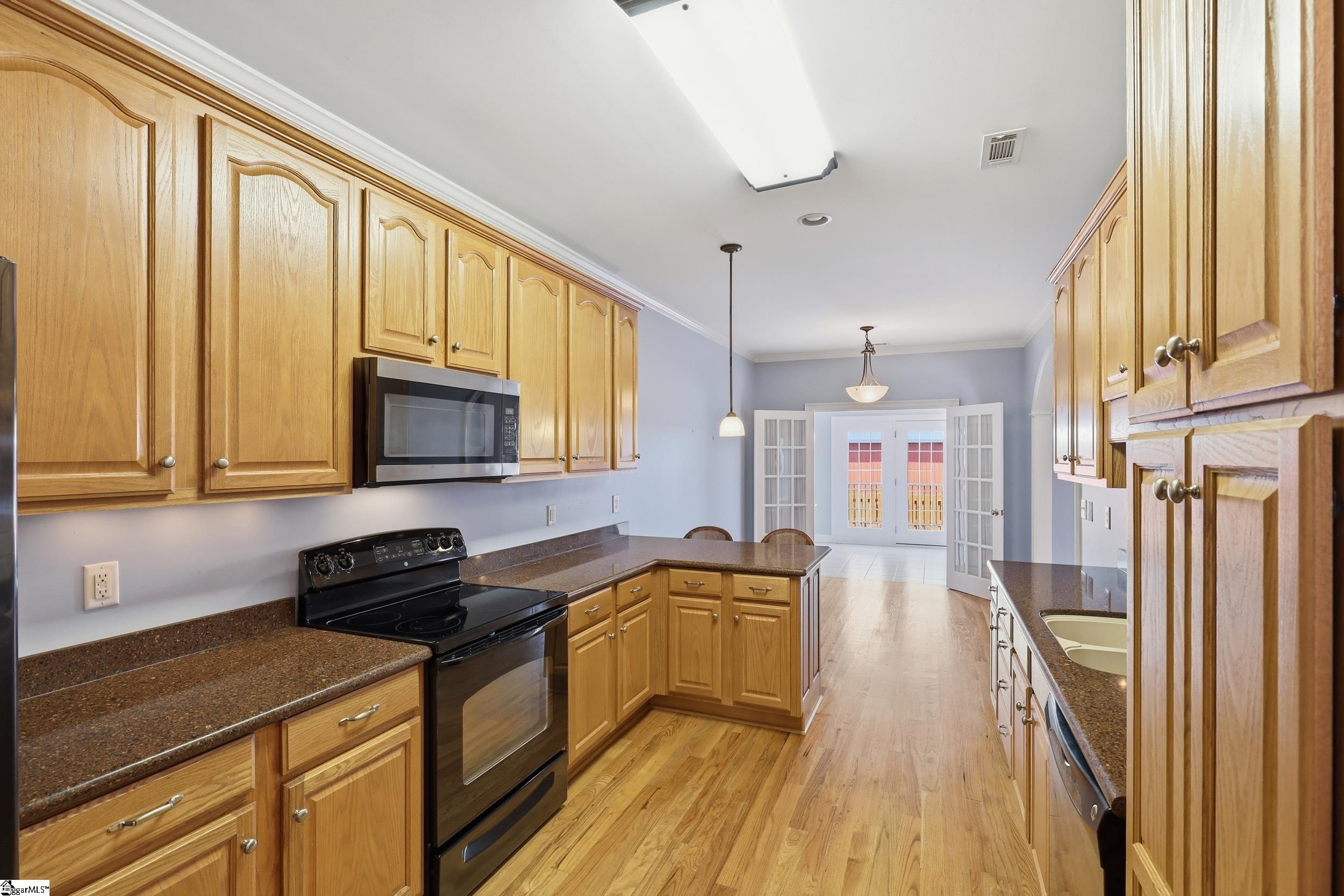 10 Hartsfield Court Property Photo 11