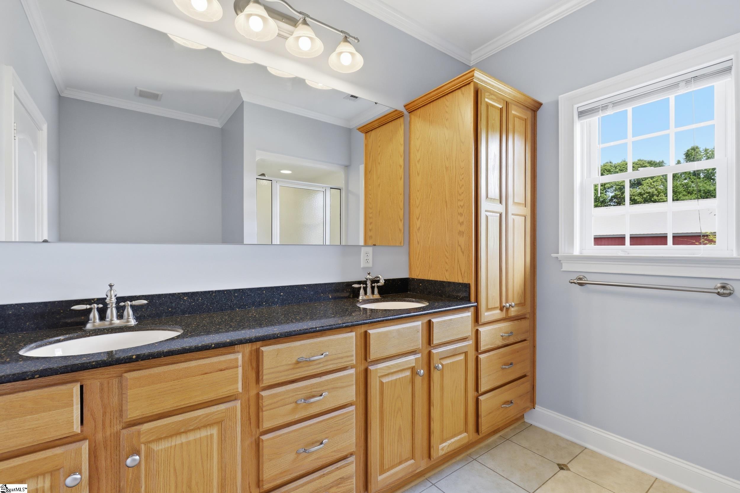10 Hartsfield Court Property Photo 18
