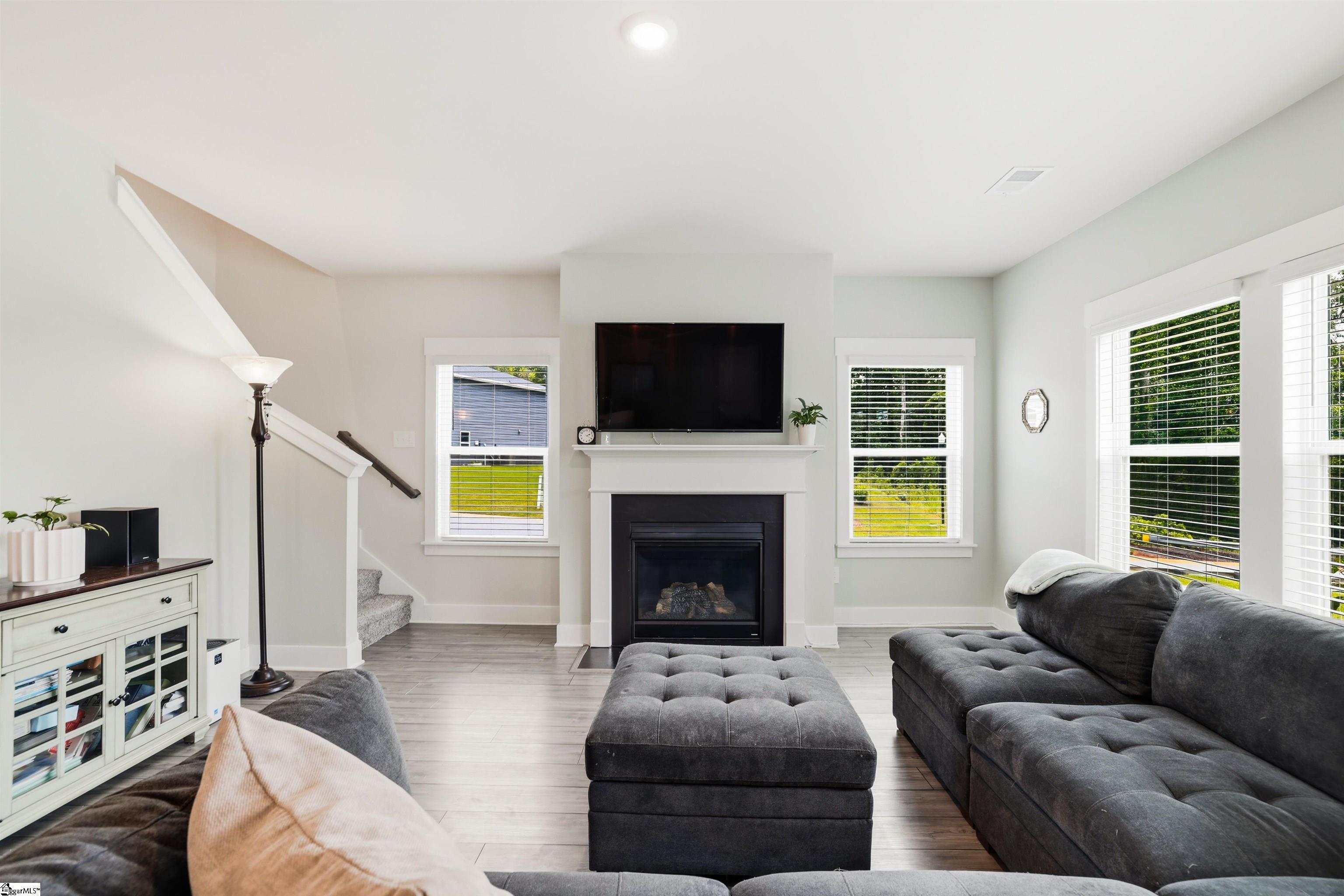 988 Burghley Circle Property Photo 19