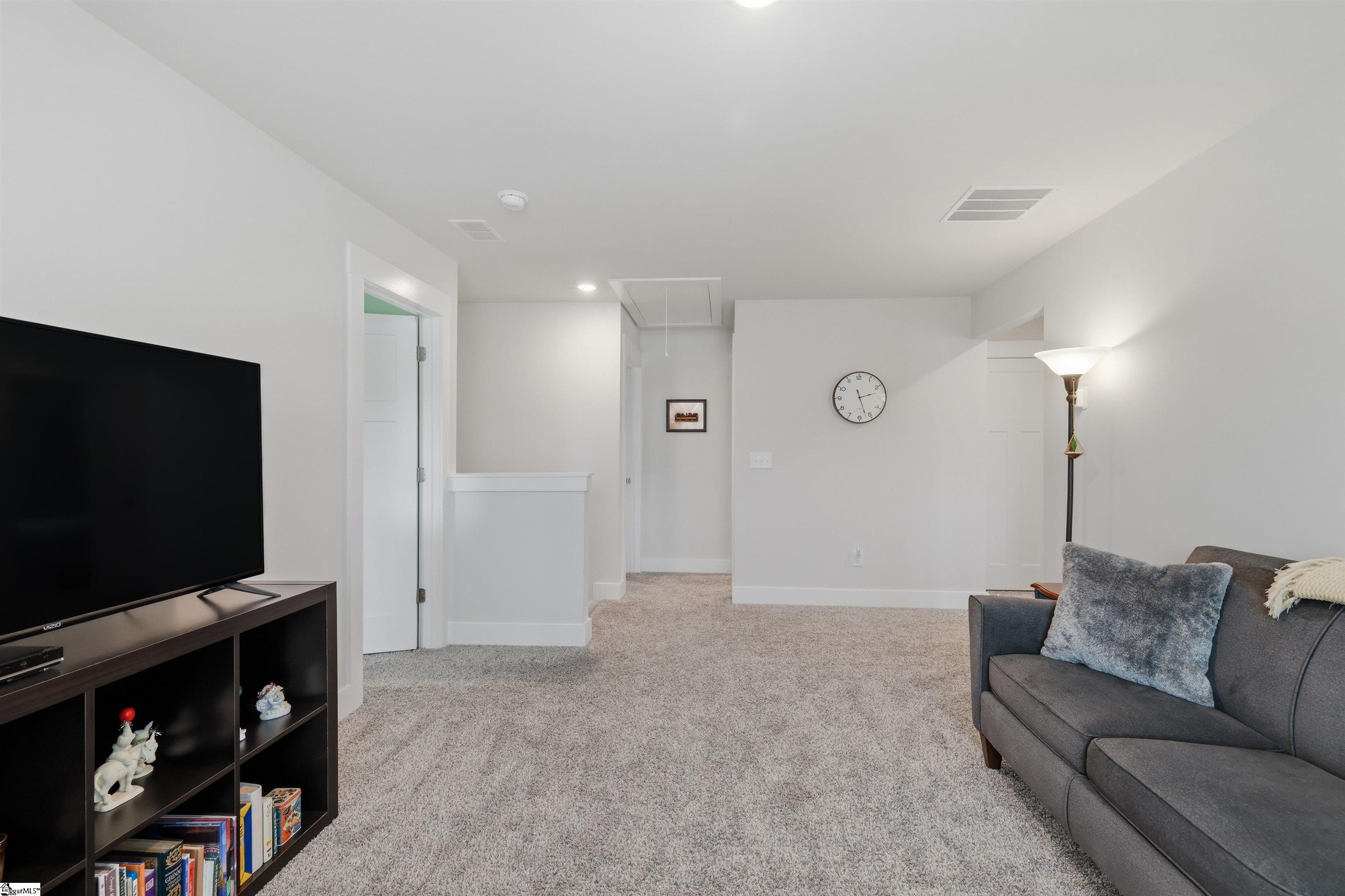 988 Burghley Circle Property Photo 26