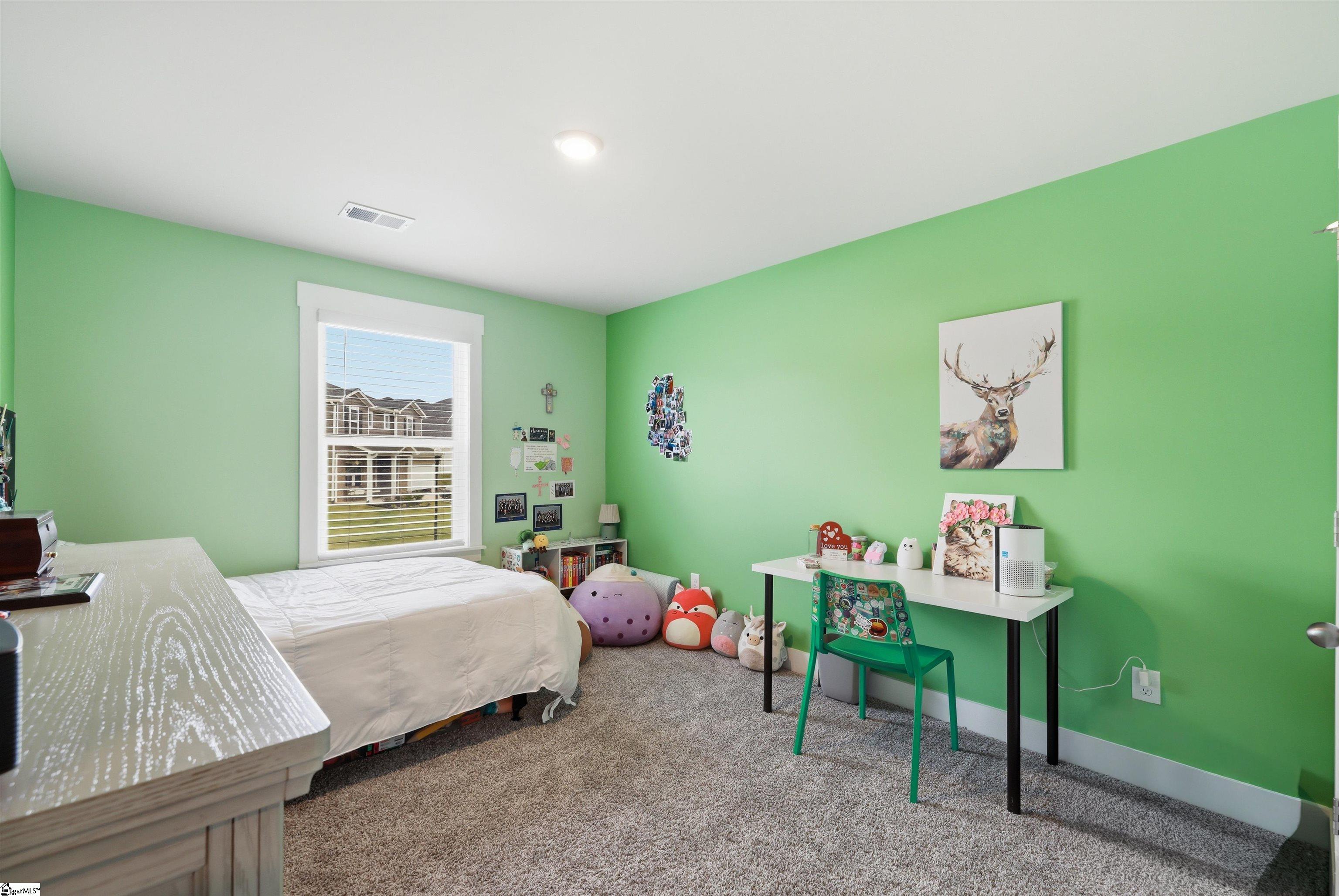 988 Burghley Circle Property Photo 33