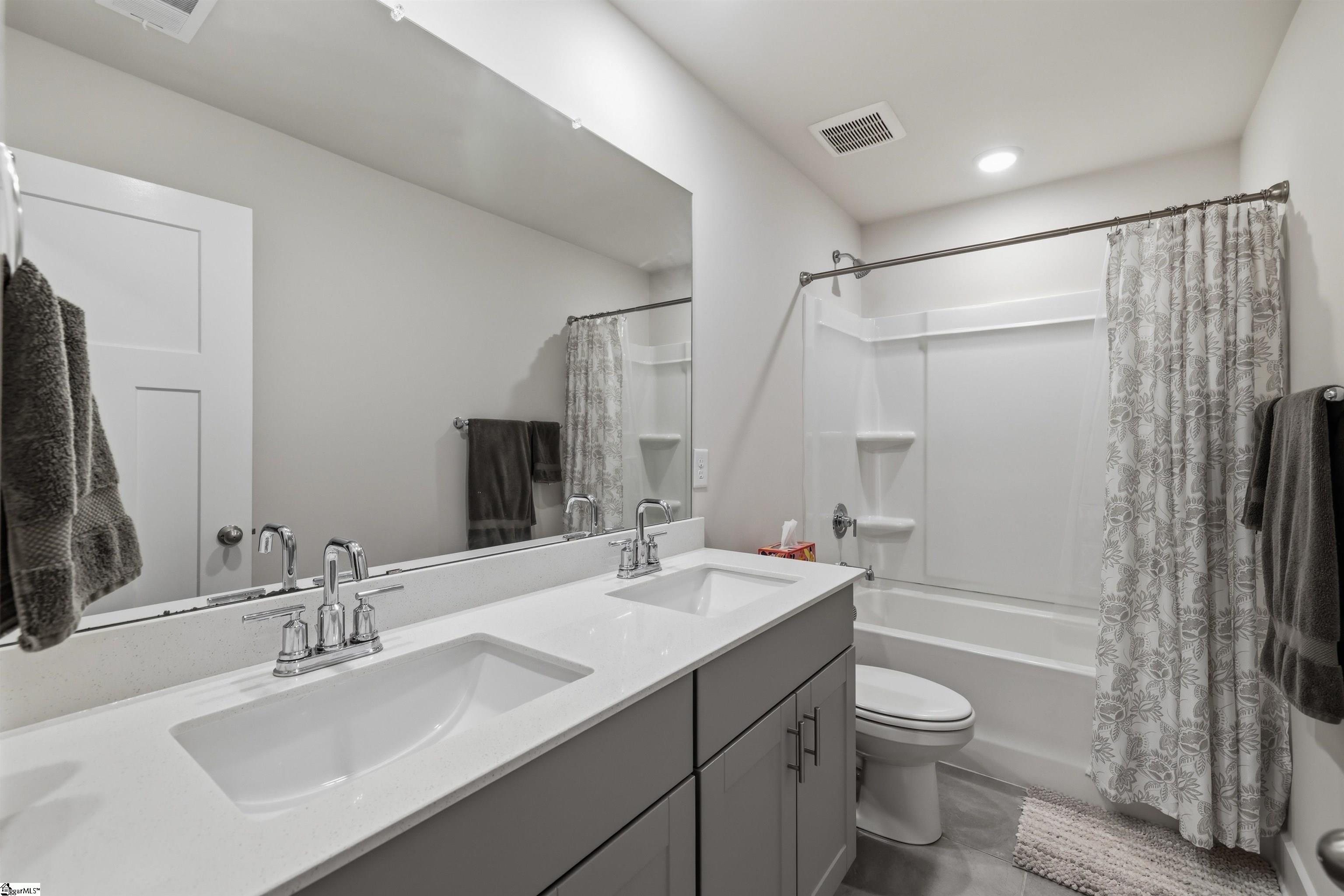 988 Burghley Circle Property Photo 35