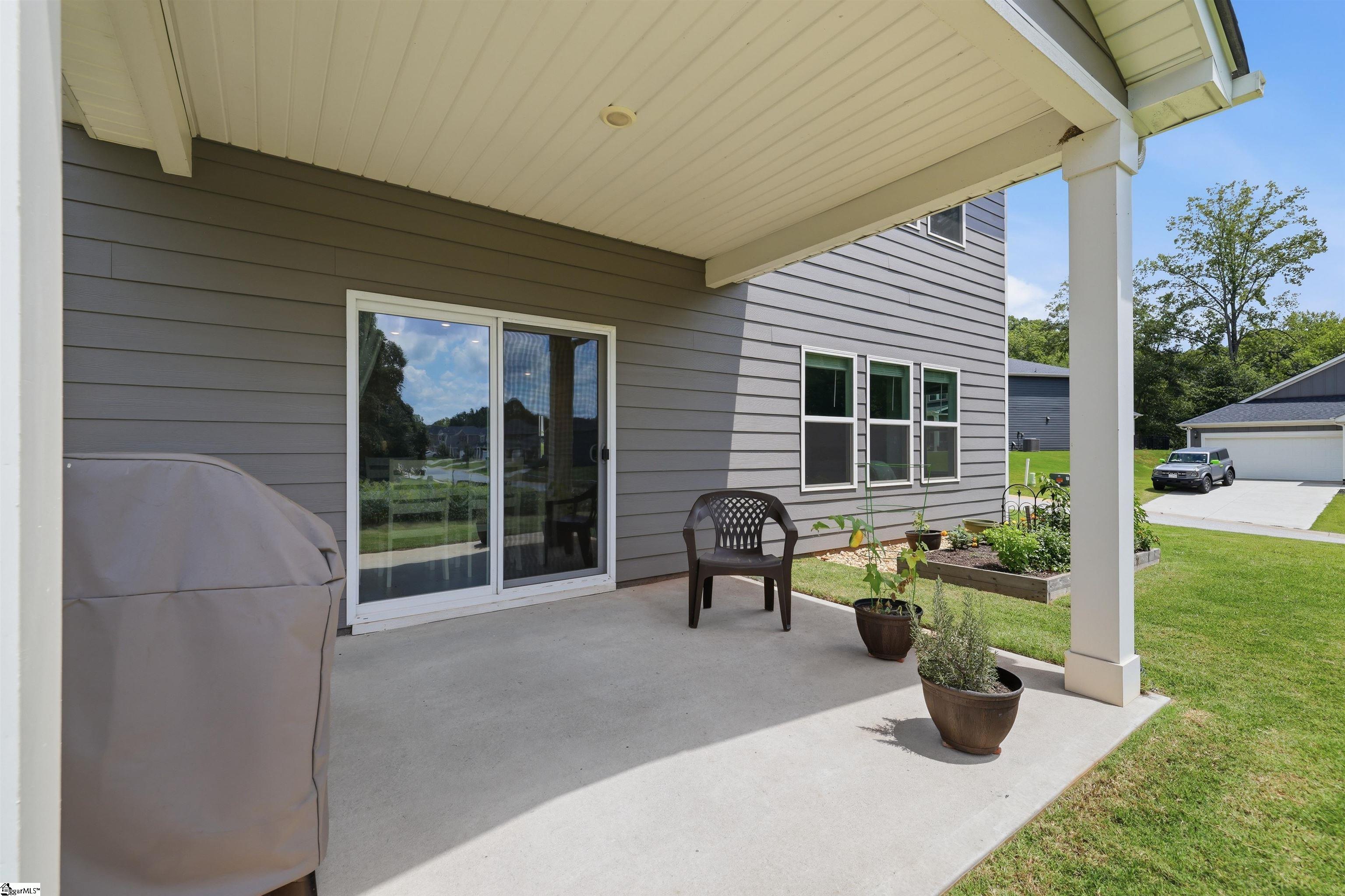 988 Burghley Circle Property Photo 39