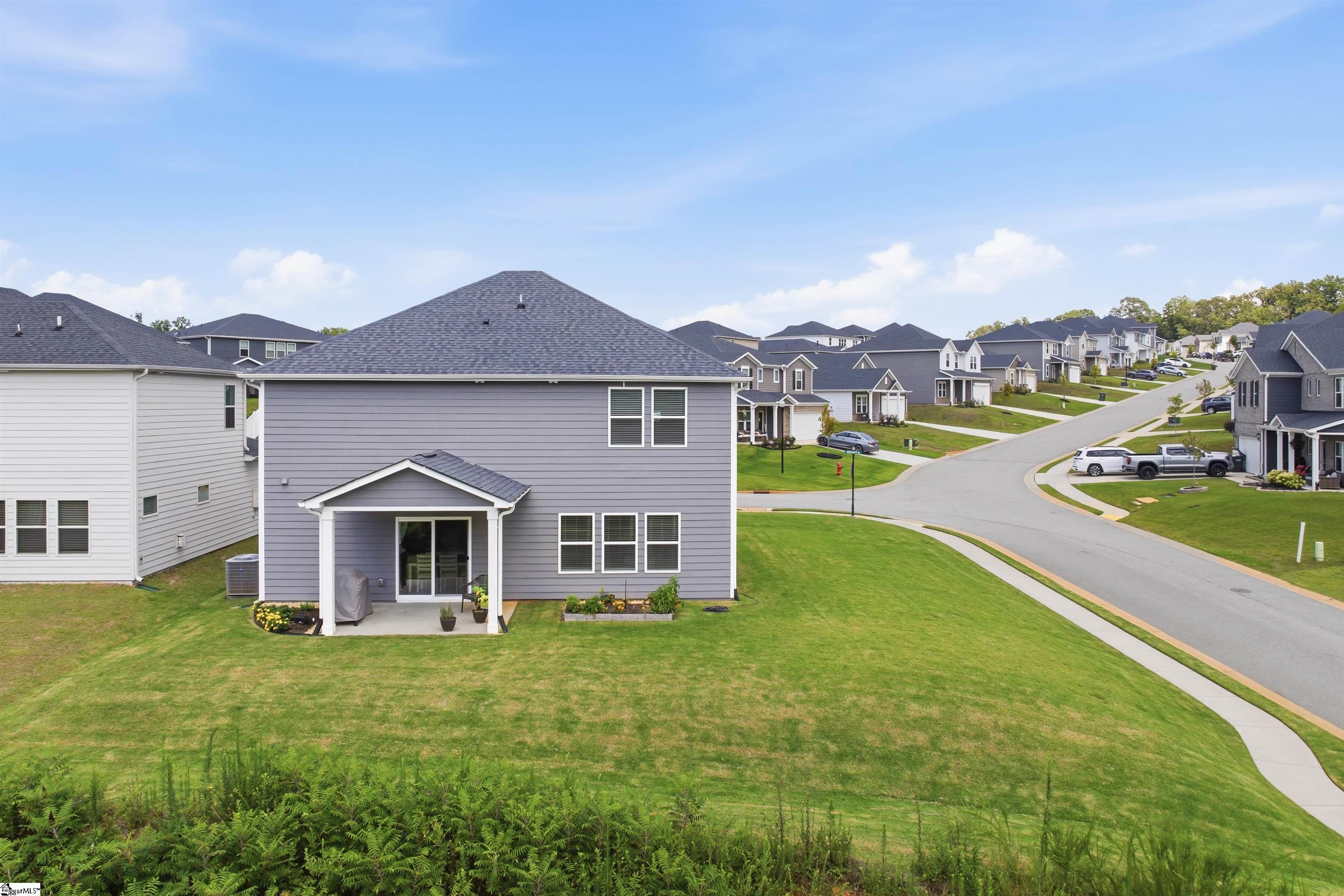 988 Burghley Circle Property Photo 41