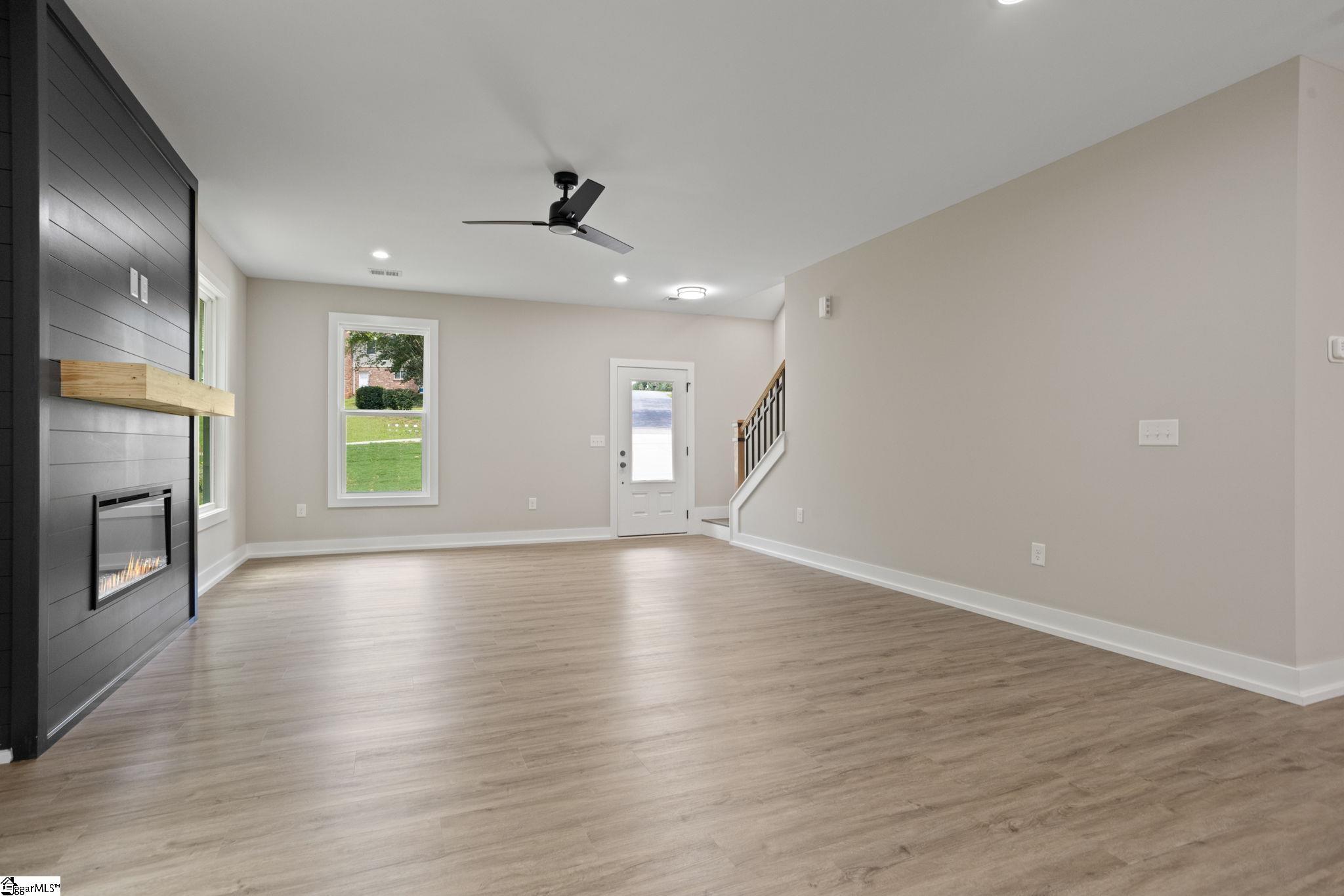 8 Pinewood Drive Property Photo 4