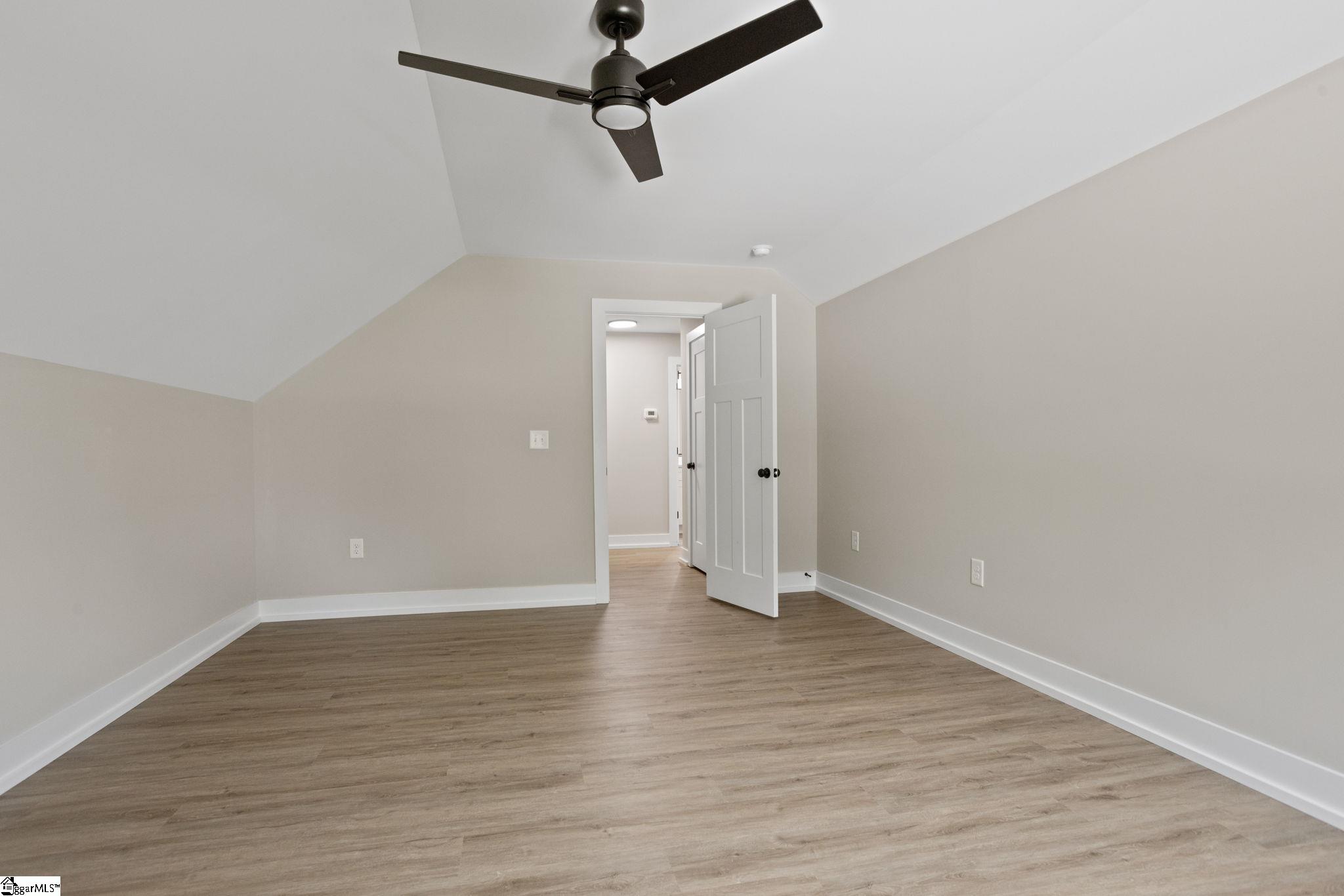 8 Pinewood Drive Property Photo 21