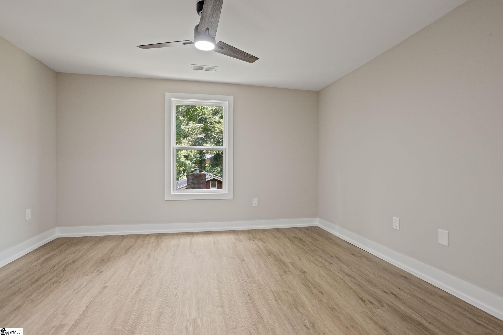 8 Pinewood Drive Property Photo 23