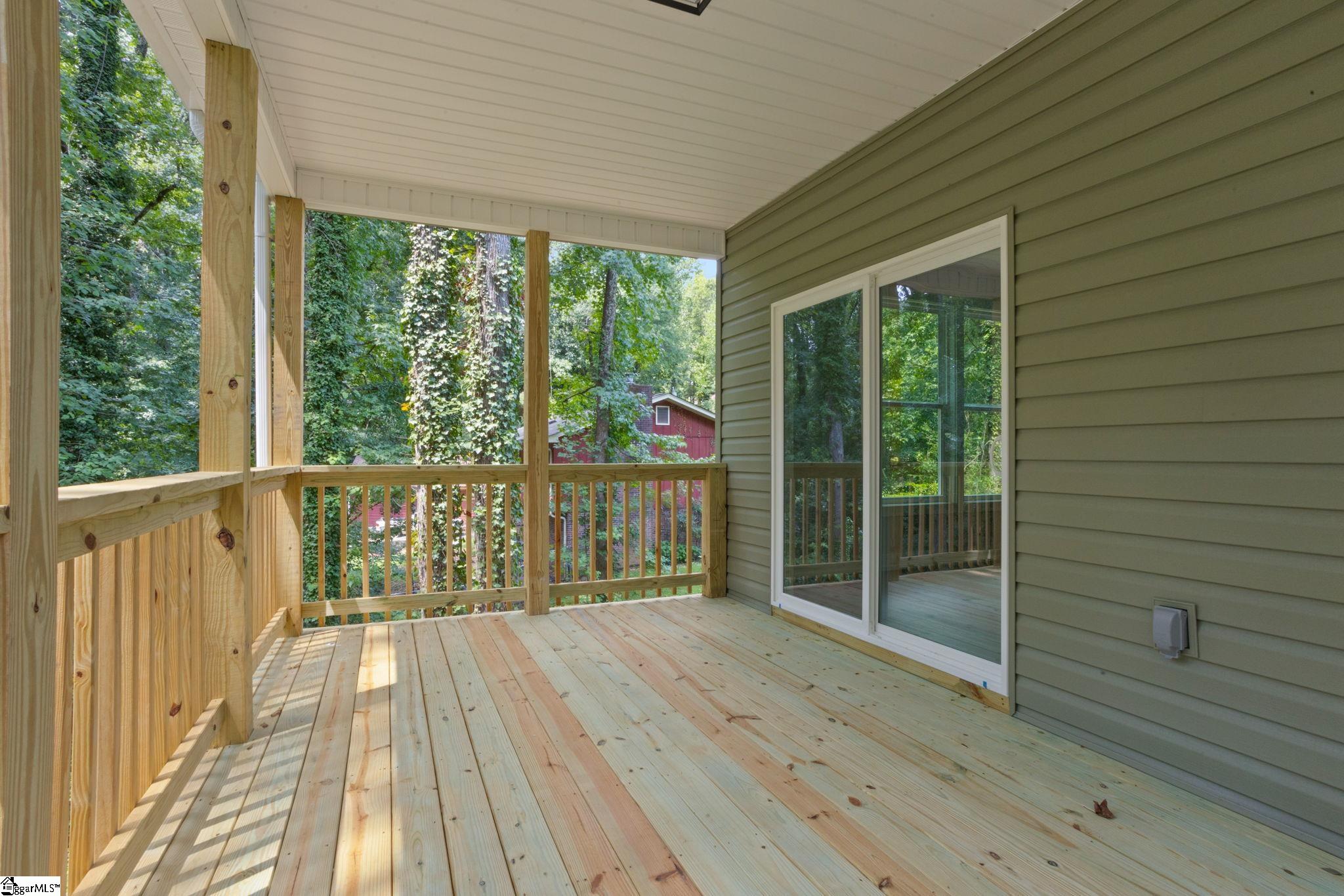 8 Pinewood Drive Property Photo 27