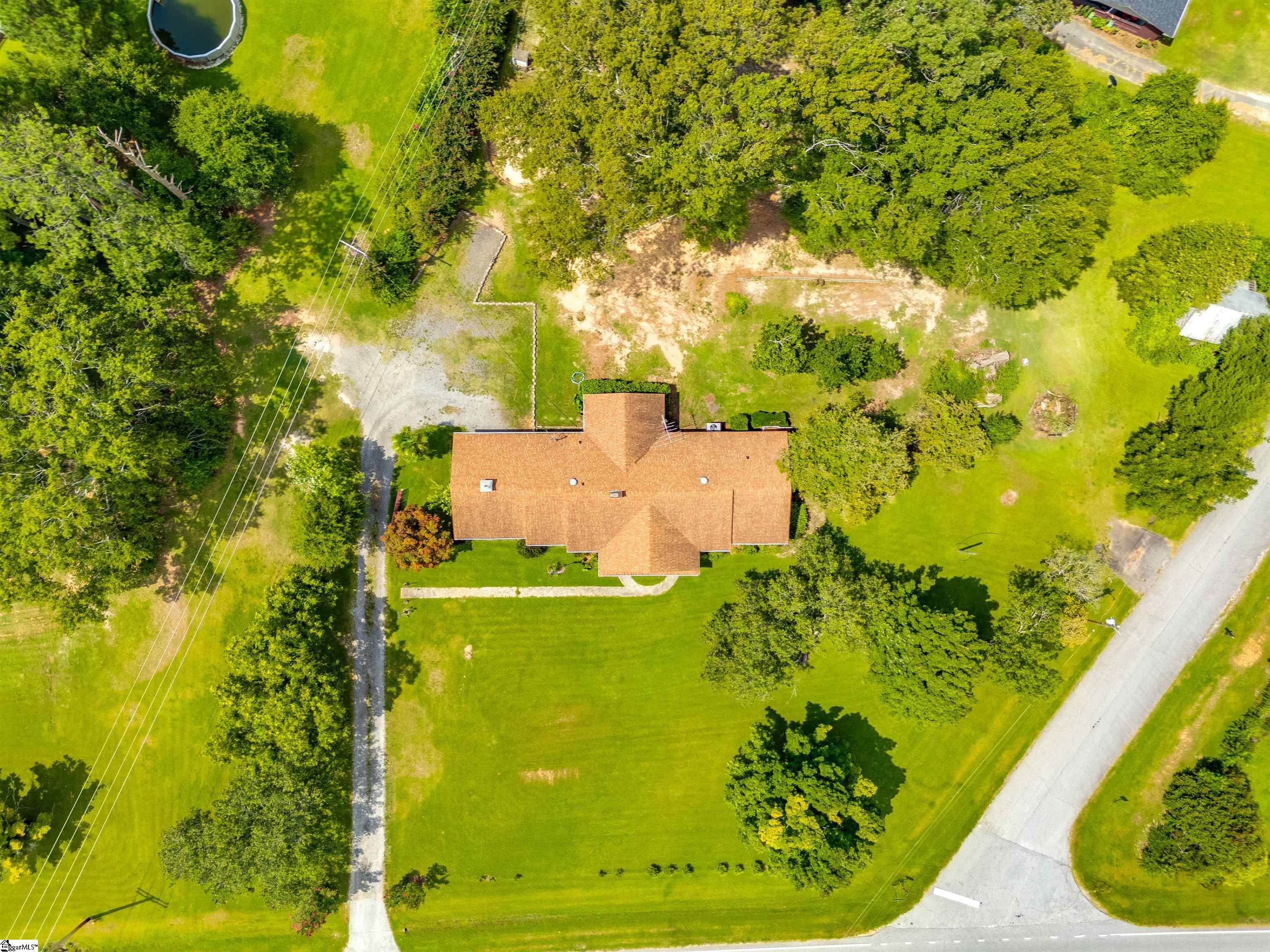 856 Neely Ferry Road Property Photo 2