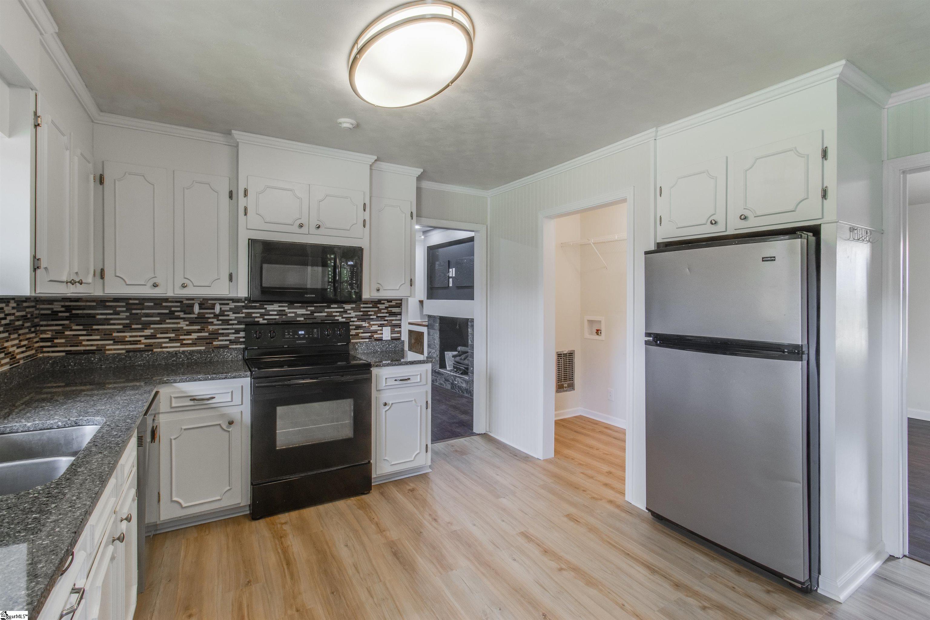856 Neely Ferry Road Property Photo 10