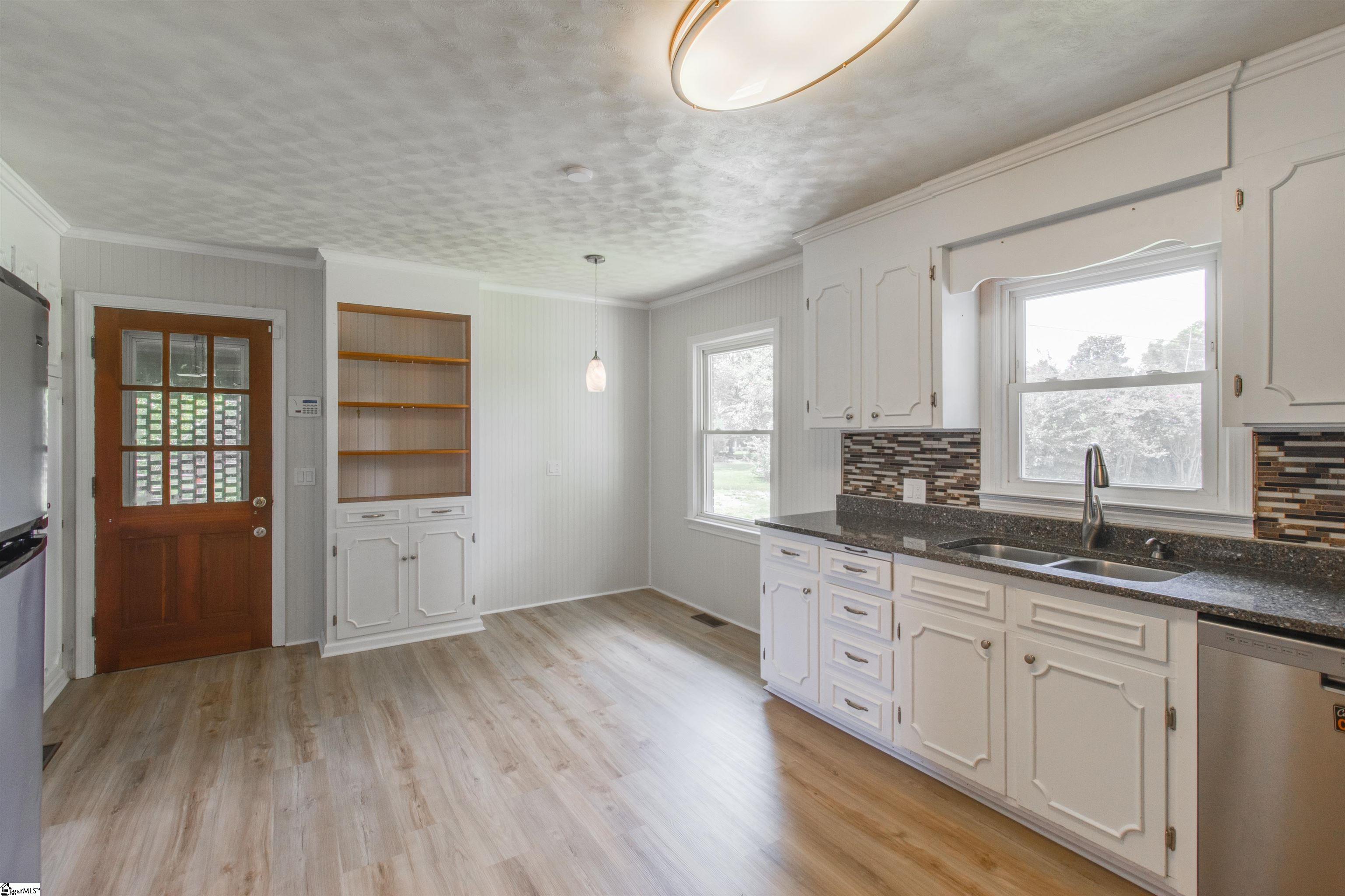 856 Neely Ferry Road Property Photo 11