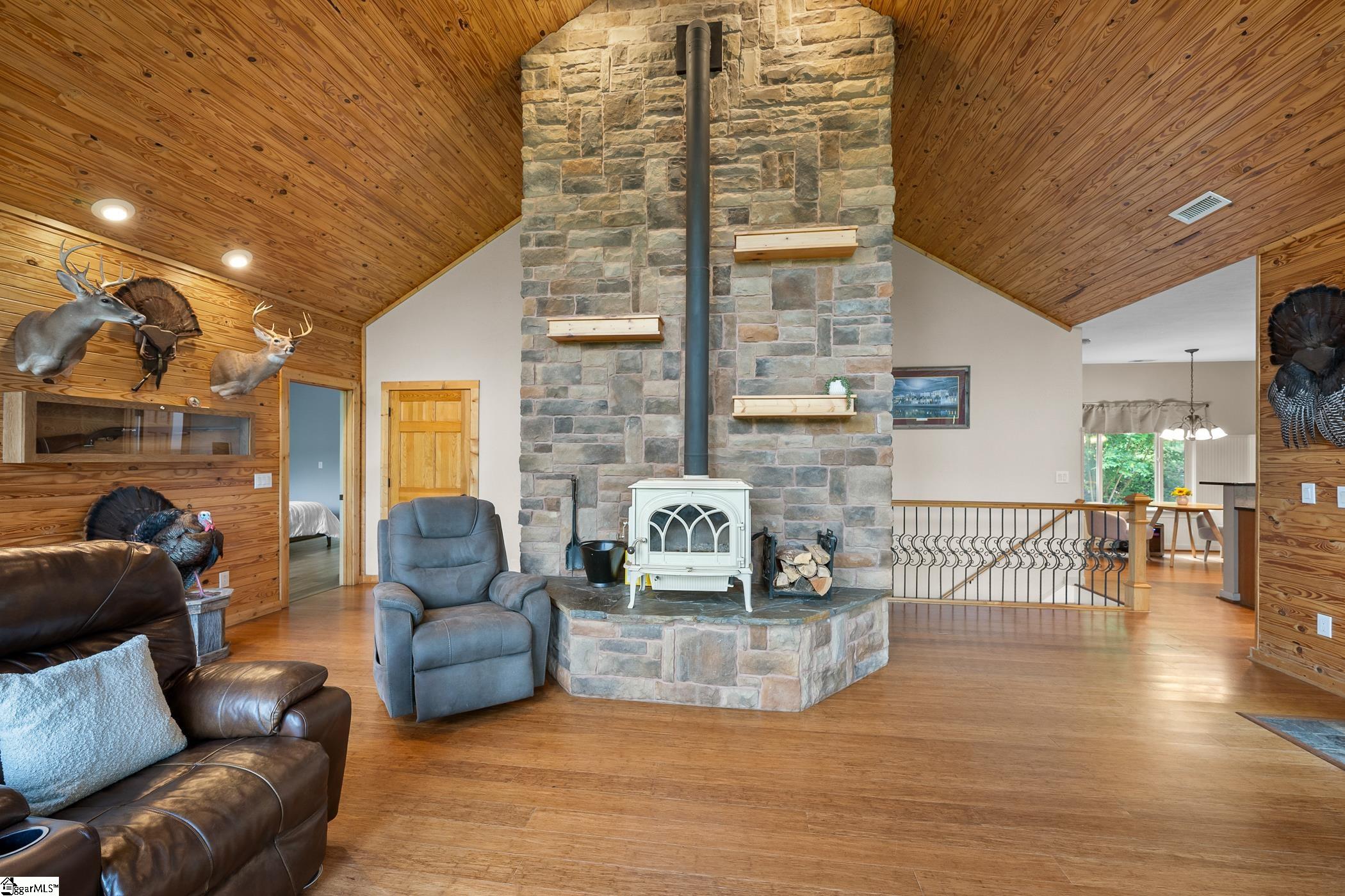 4251 Highway 11 Property Photo 21