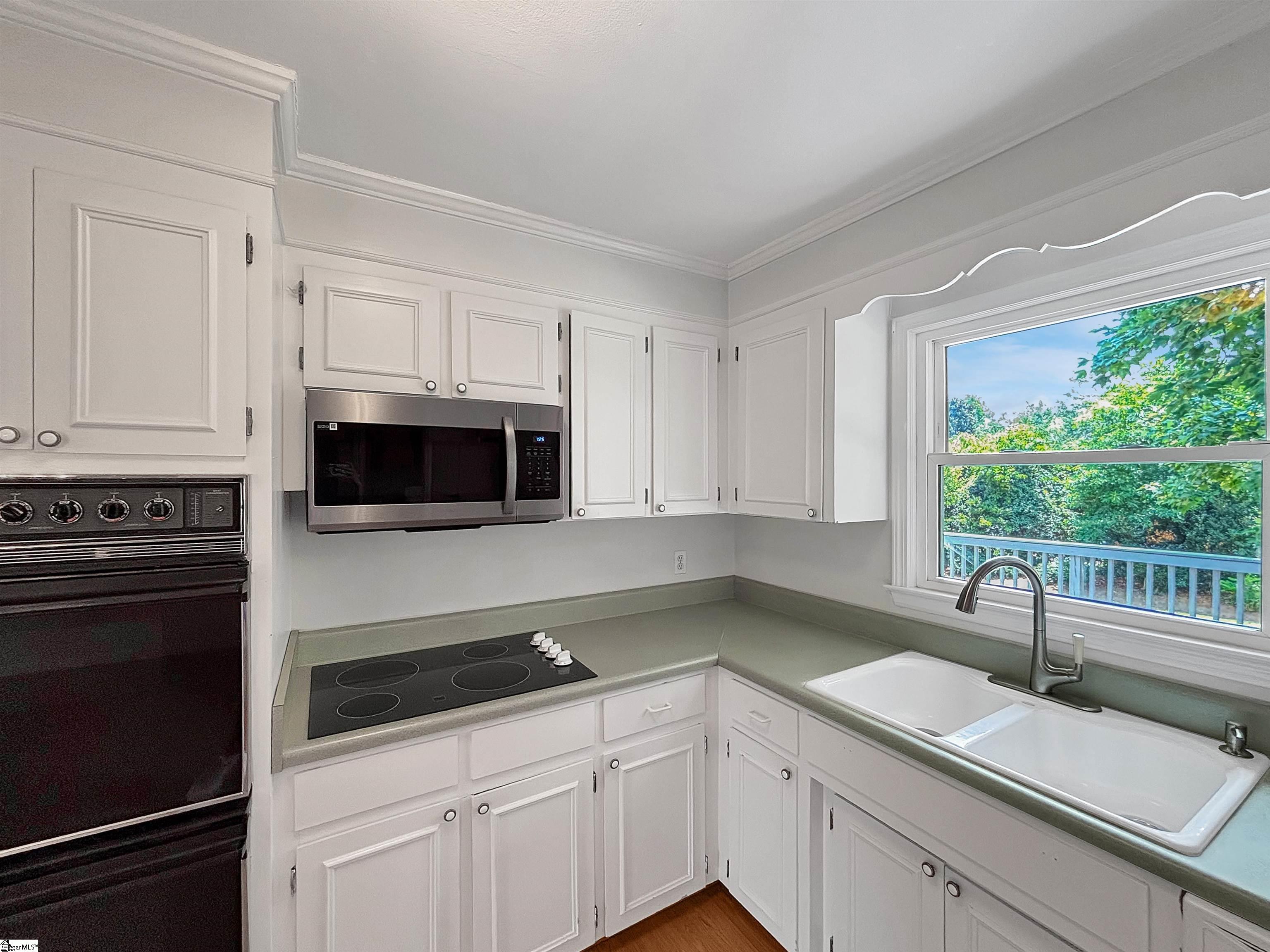 1600014 Property Photo 6