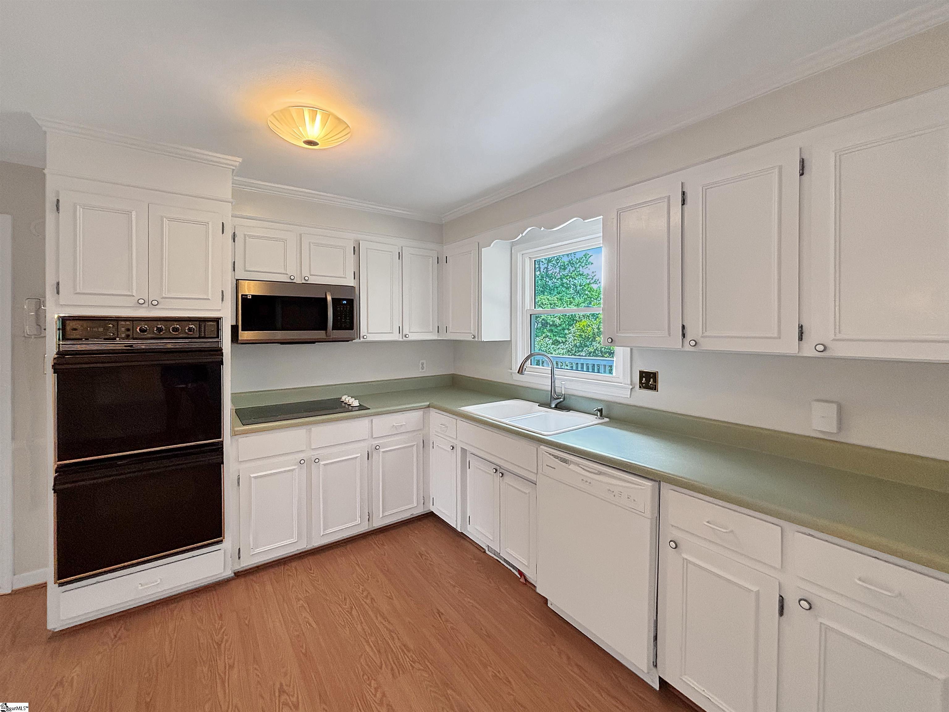 1600014 Property Photo 7